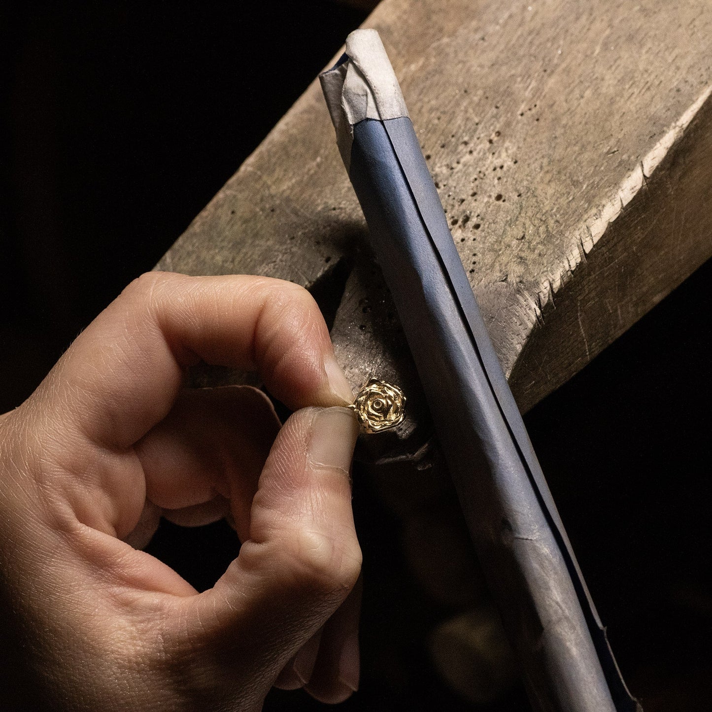 Christmas Gift for Loved One - Rose Flower Necklace - 9kt Gold