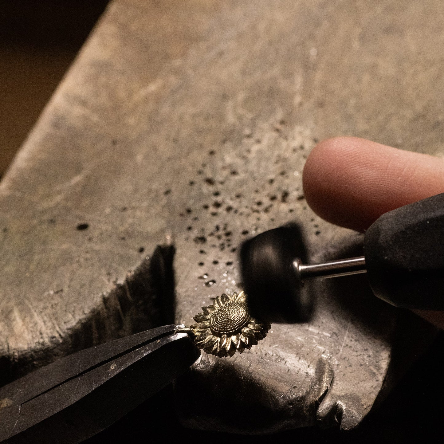 Sunflower Necklace - Friendship - 9kt Gold