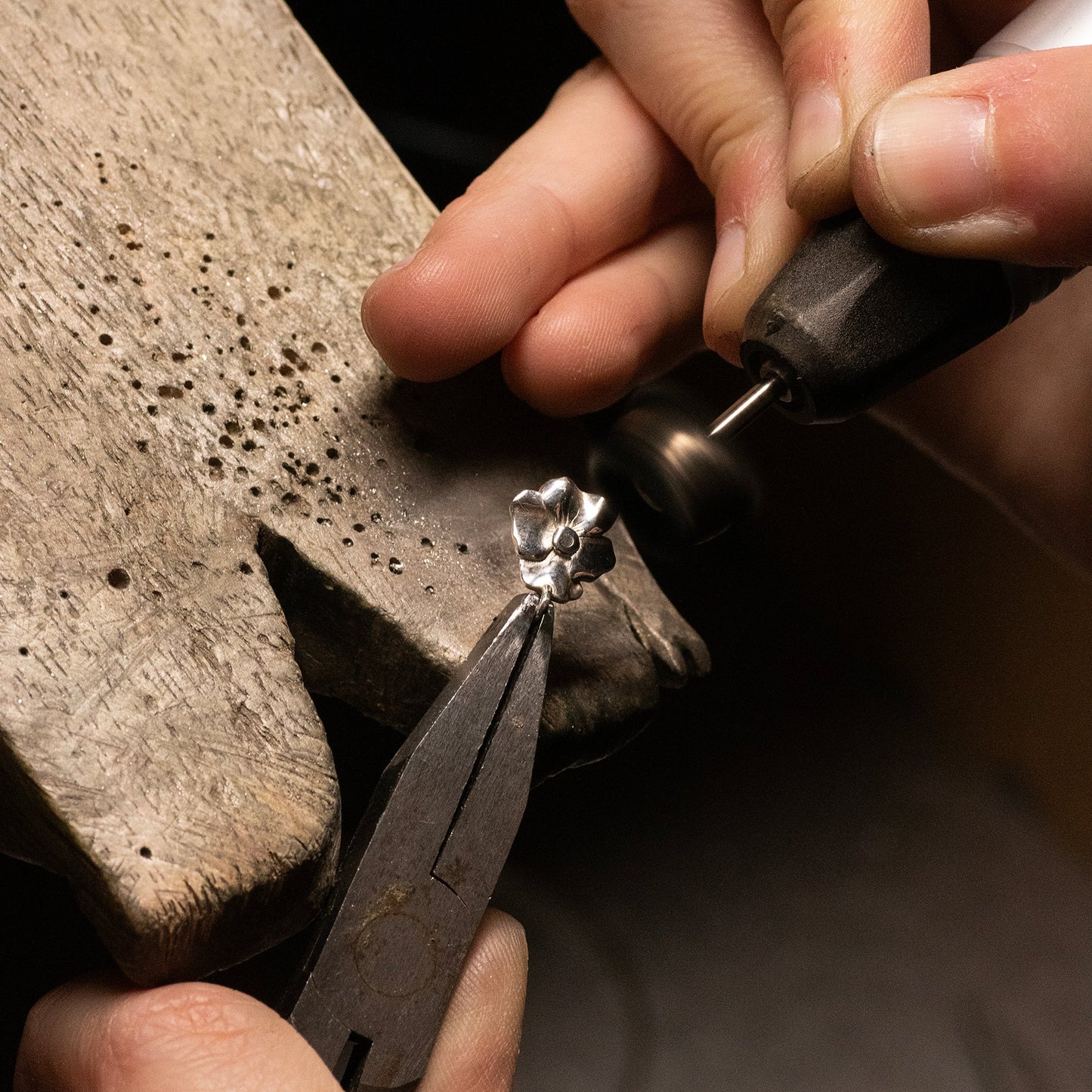 February Birth Flower Earrings - Violet - Silver & Pearl