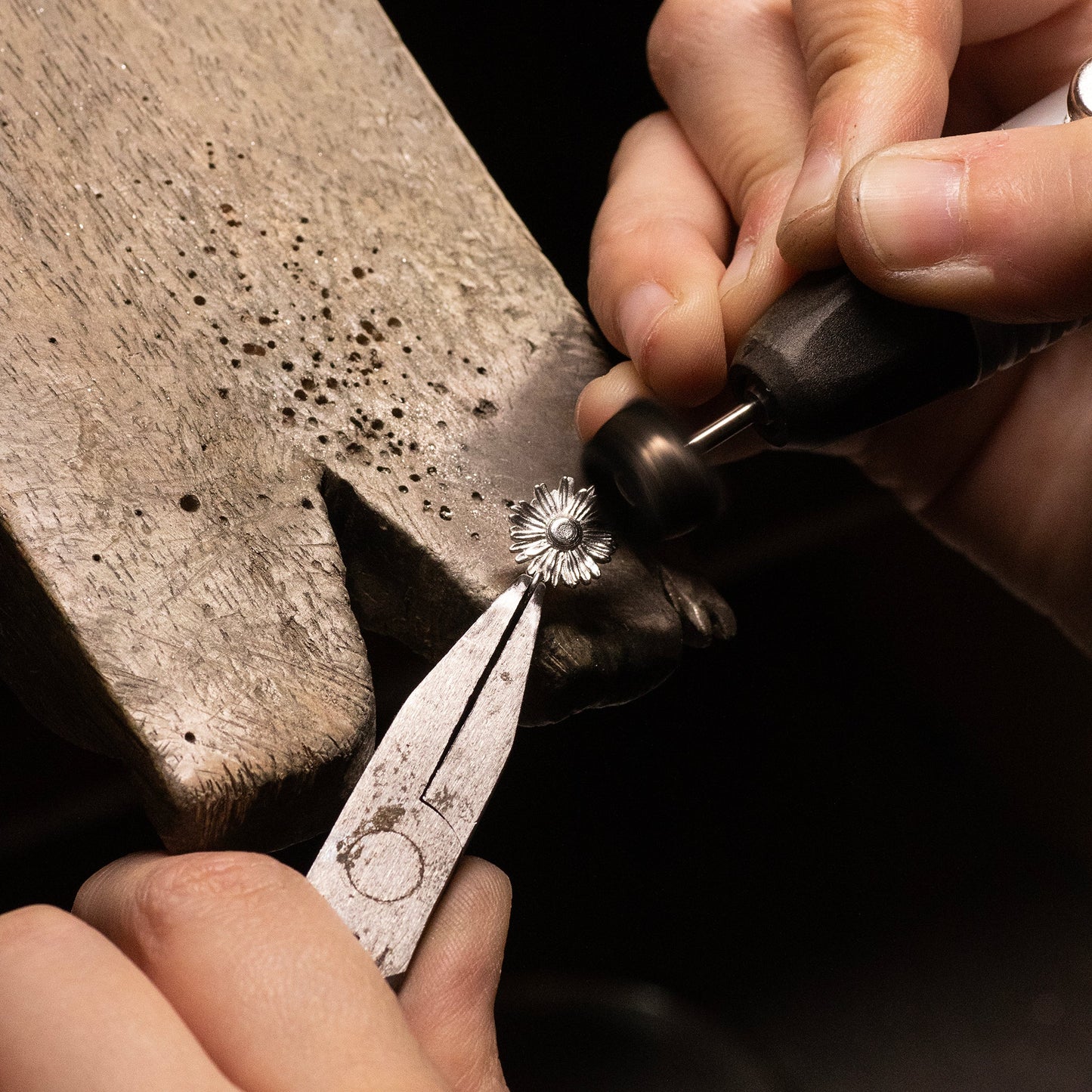 5th Anniversary Gift - Daisy Flower Earrings - Silver & Pearl