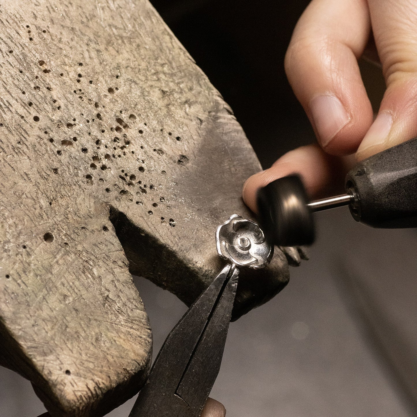 August Birth Flower Necklace - Poppy - Silver