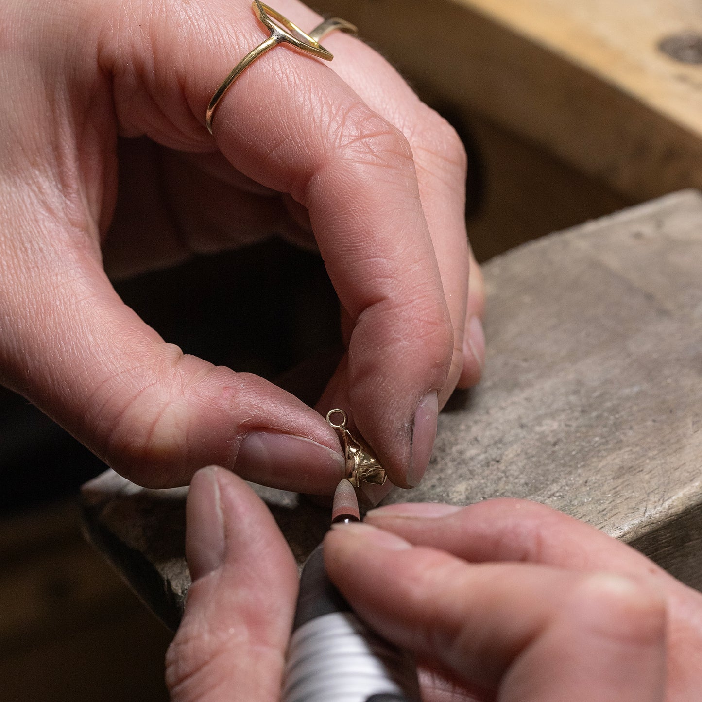 Magnolia Flower Necklace - Prosperity - 9kt Gold