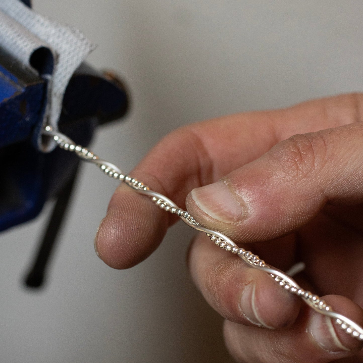 Sisters Bracelet - Entwined Bangle - Linked for a Lifetime - Silver