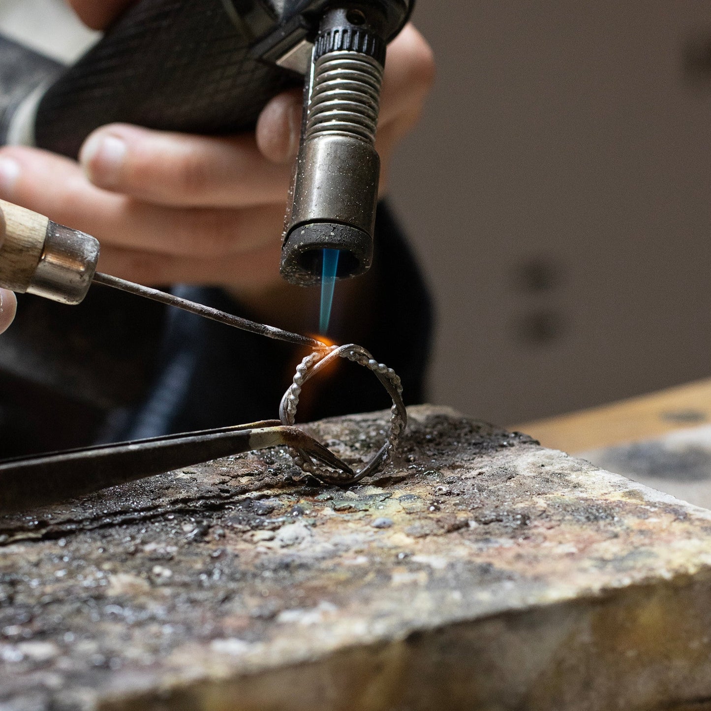 Grandmother & Granddaughter Necklace - Linked for a Lifetime - Silver Entwined Necklace