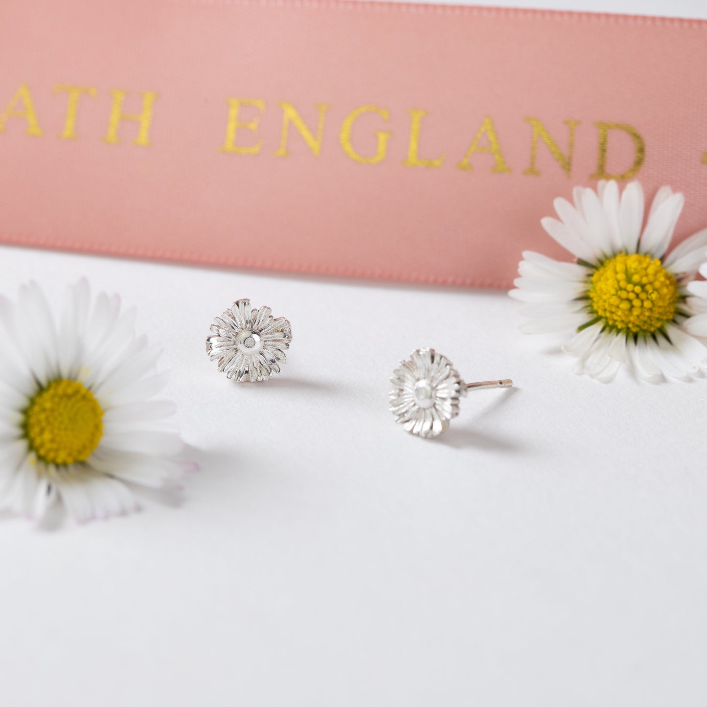 5th Anniversary Gift - Daisy Flower Stud Earrings - Silver