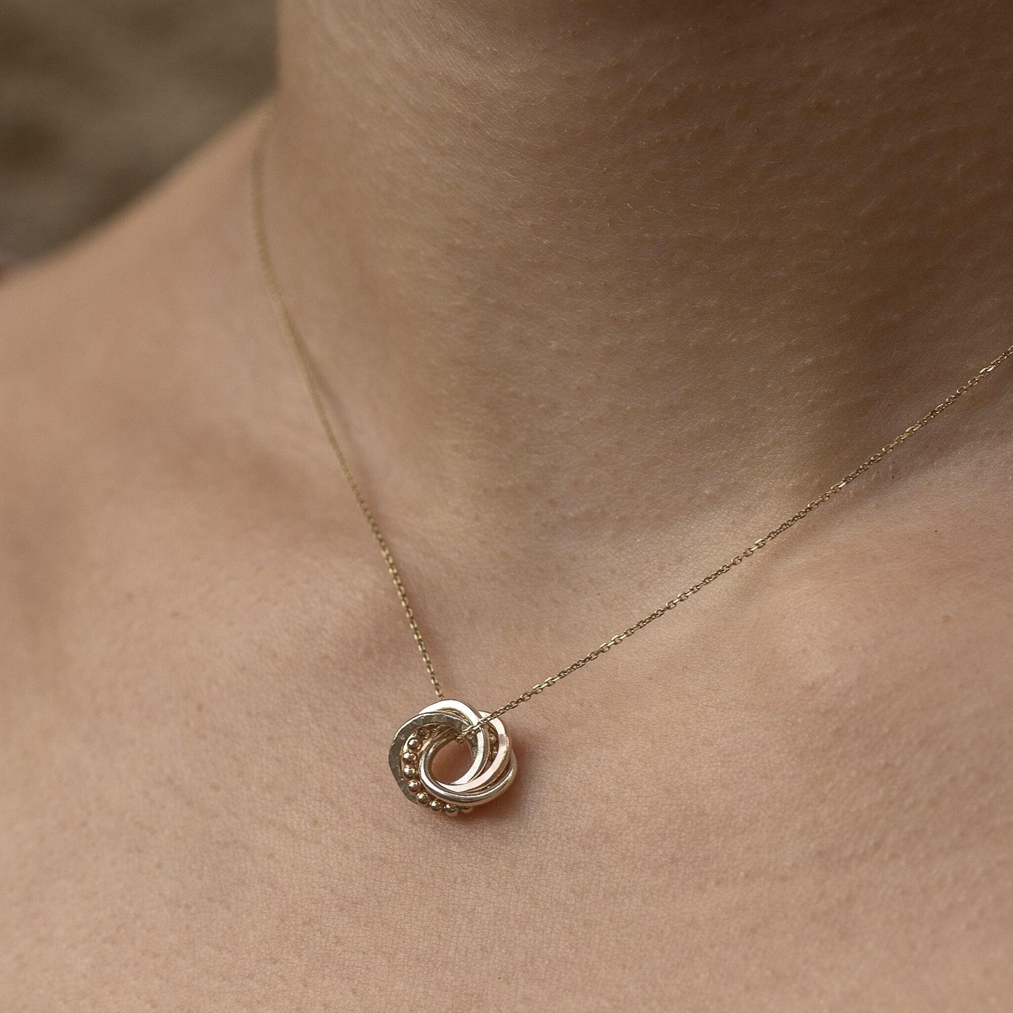 Tiny 9kt Gold 5 Link Love Knot Necklace - Recycled White Gold - Yellow Gold - Rose Gold - 5 Links for 5 Loved Ones