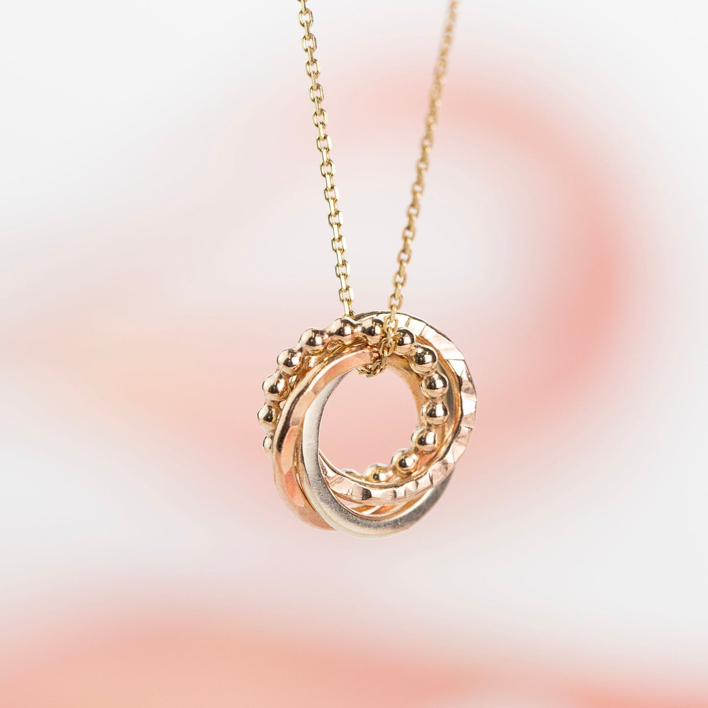 4 Links for 4 Loved Ones - Love Knot Necklace - 9kt Gold, Rose Gold, White Gold