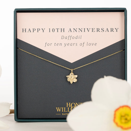 10th Anniversary Gift - Daffodil Flower Necklace - 9kt Gold