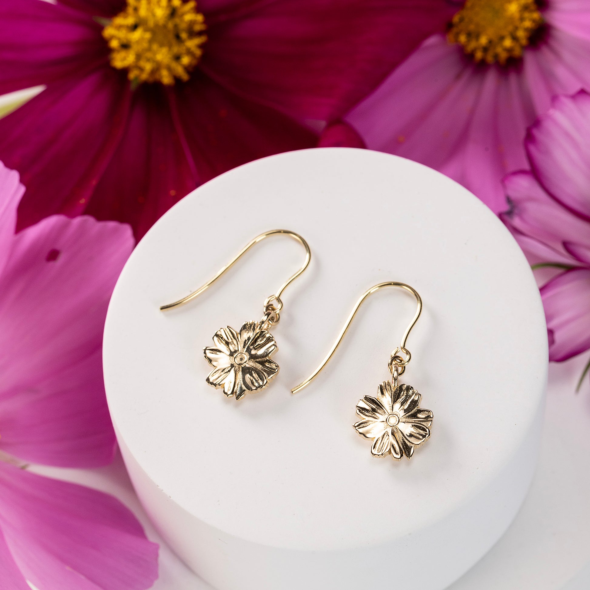 Cosmos Flower Earrings - Balance - 9kt gold