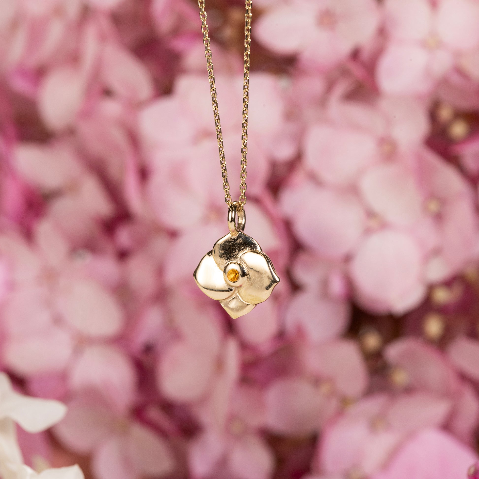 November Birth Flower & Birthstone Necklace - Hydrangea & Citrine - 9kt Gold