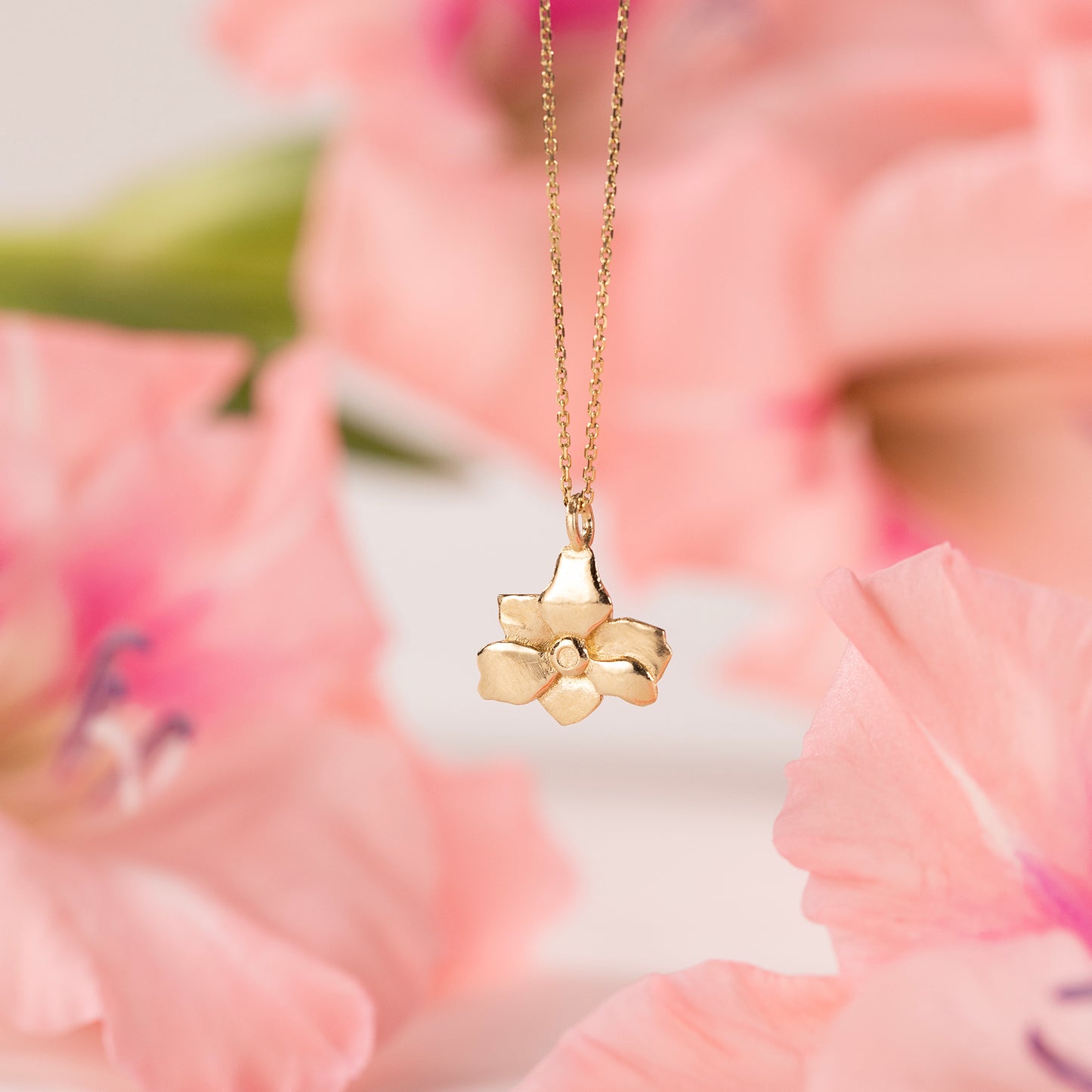 August Birth Flower Necklace - Gladiolus - 9kt Gold