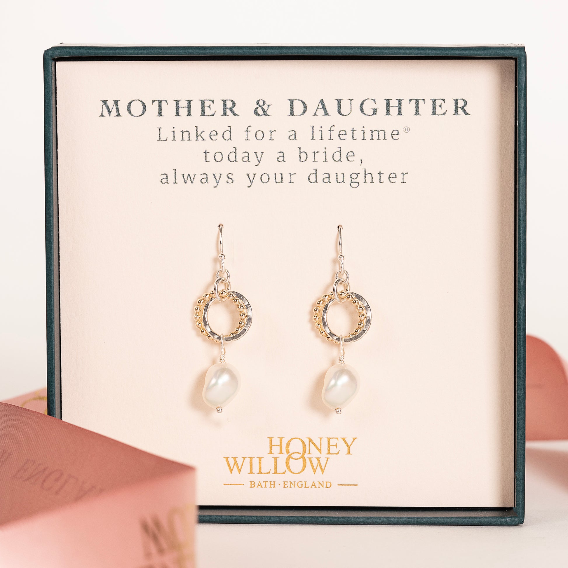 https://honeywillow.com/cdn/shop/files/EHW2024D39367copy.jpg?v=1732549631&width=1946