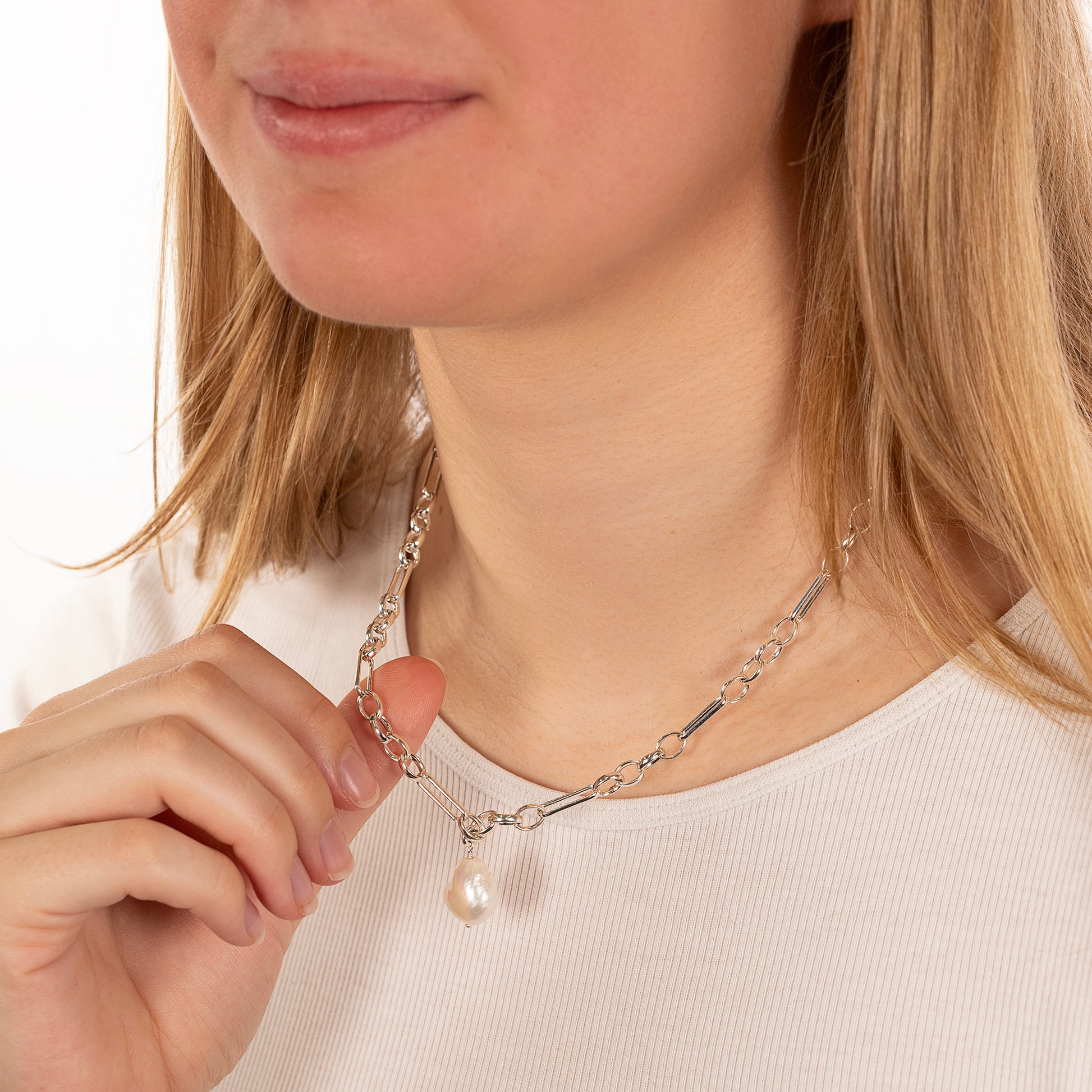 Chunky Figaro Belcher Necklace with Pearl