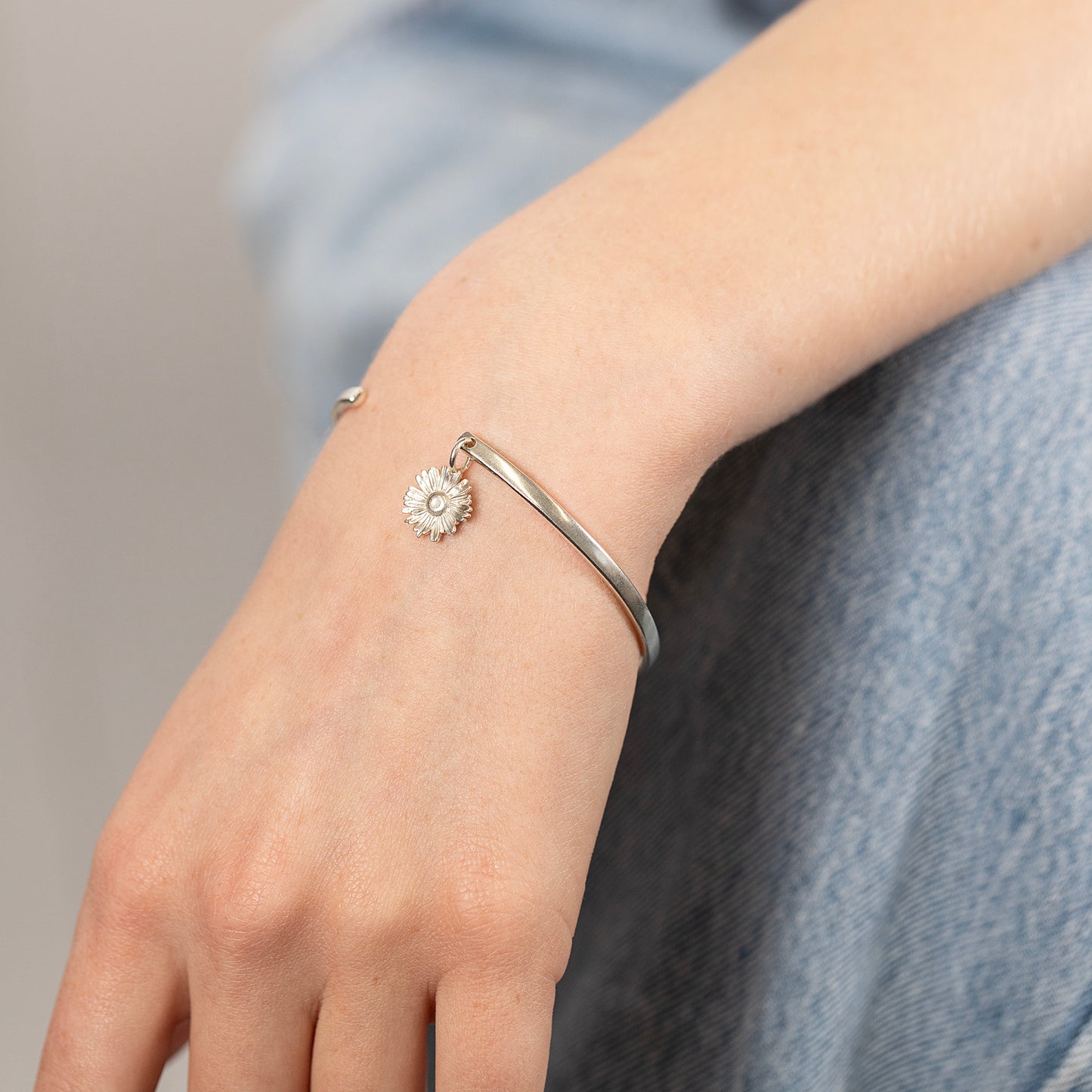5th Anniversary Gift - Personalised Daisy Flower Torc Bangle - Silver
