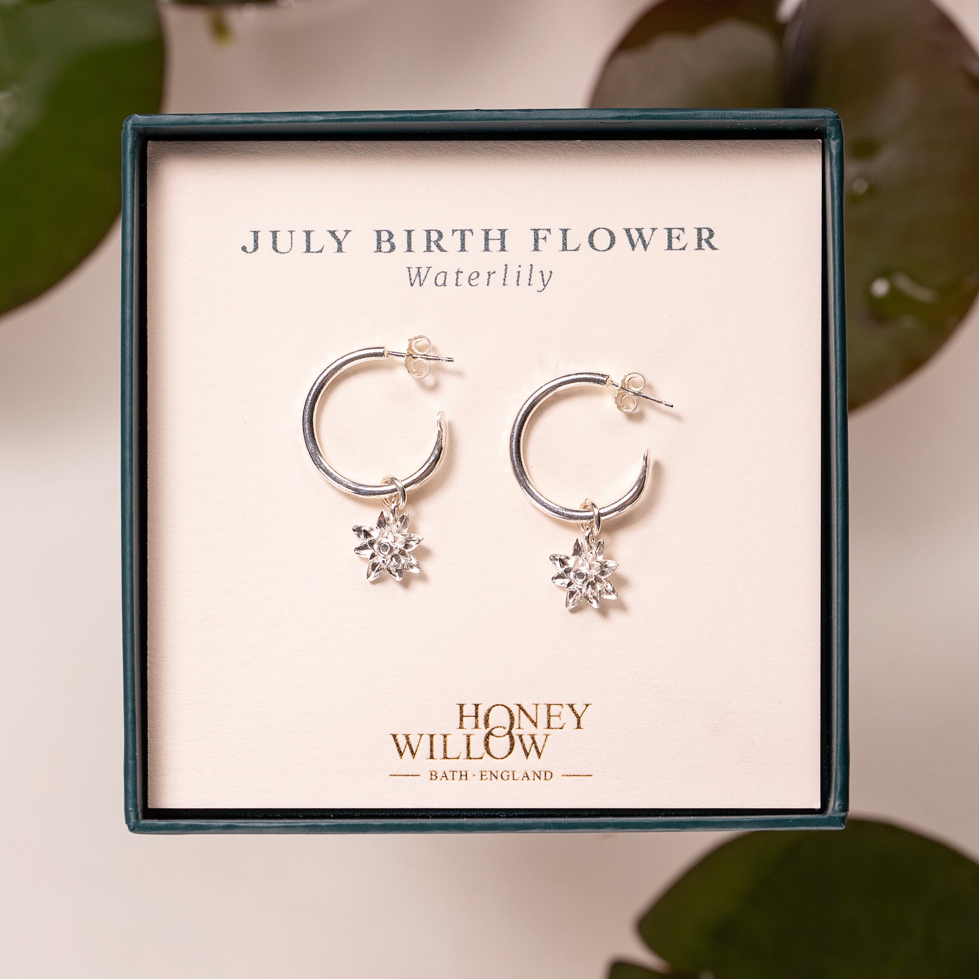 July Birth Flower Hoop Earrings - Waterlily - Silver - 2cm