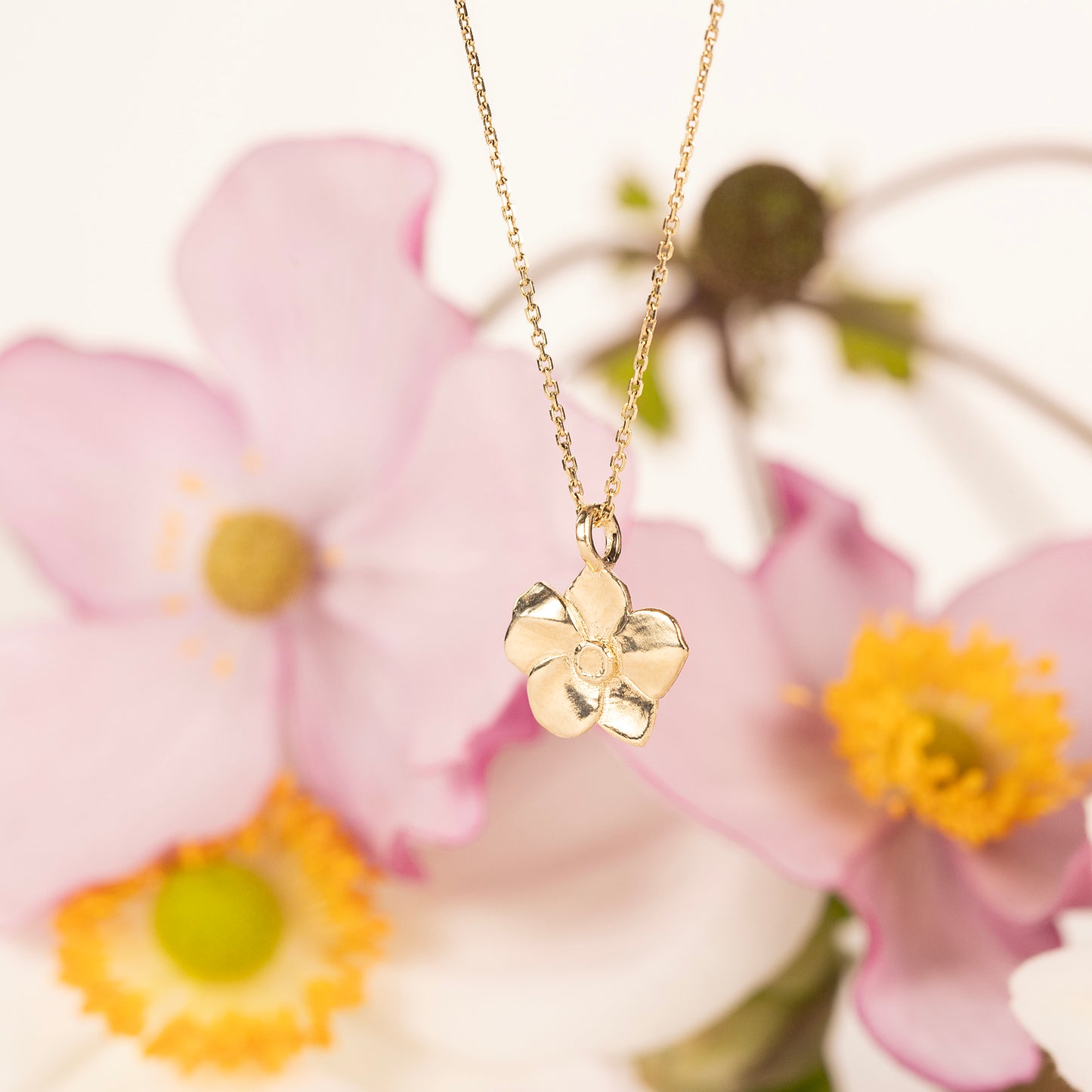 Windflower Necklace - Unfading Love - 9kt Gold