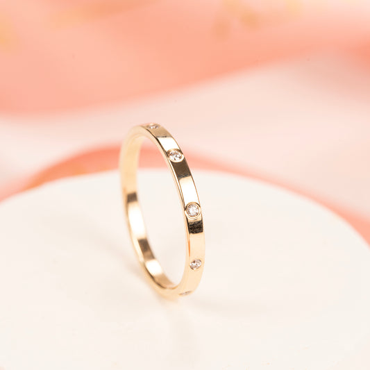 10th Anniversary Gift - 9kt Gold - 10 Diamonds for 10 Years of Love