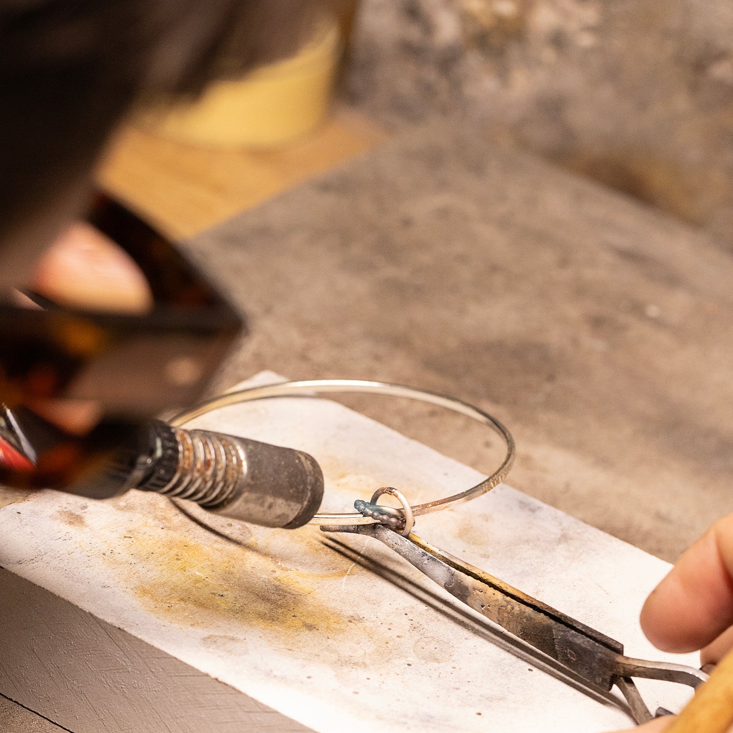 Personalised 60th Birthday Bracelet - 6 Links for 6 Decades - Silver Love Knot