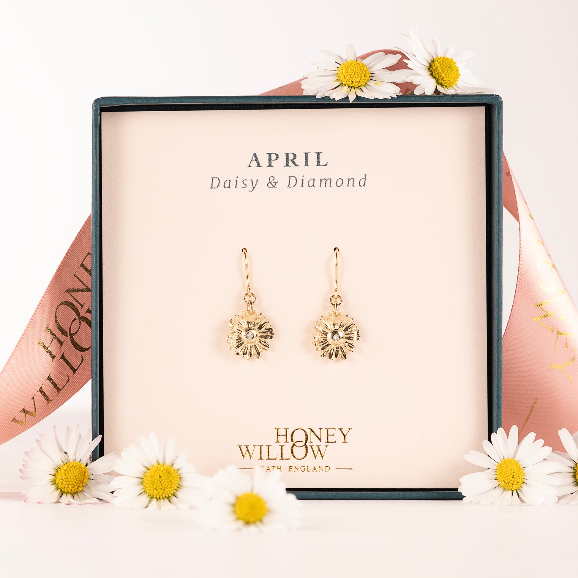 April Birth Flower & Birthstone Earrings - Daisy & Lab Grown Diamonds - 9kt Gold