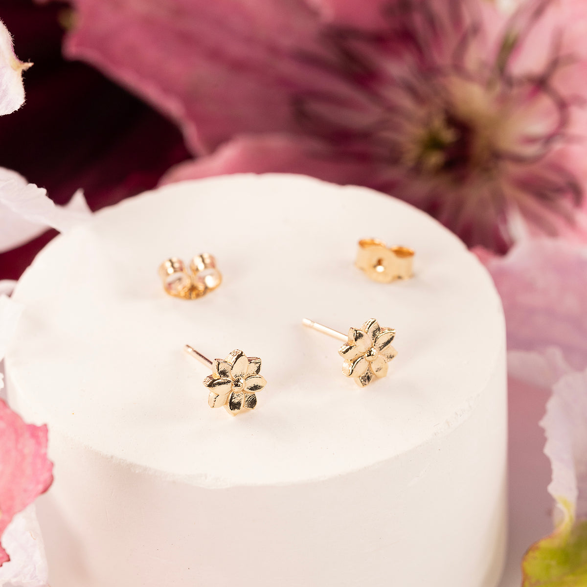 Clematis Flower Stud Earrings - Creativity- 9kt Gold