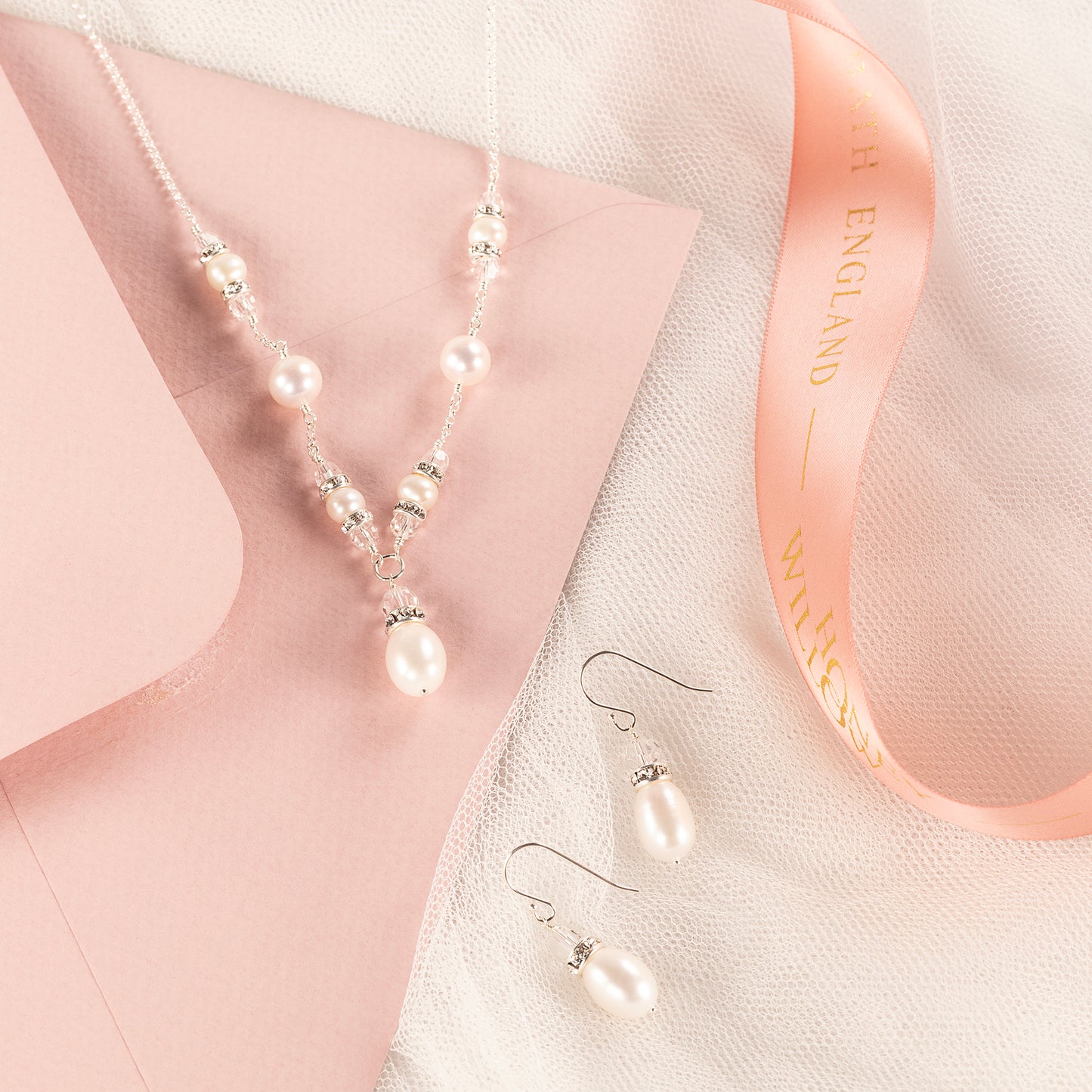 Bridal Pearl V Necklace - Silver & Gold - Vita