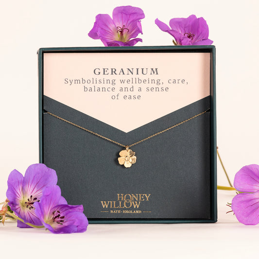 Geranium Necklace - Wellbeing - 9ct Gold