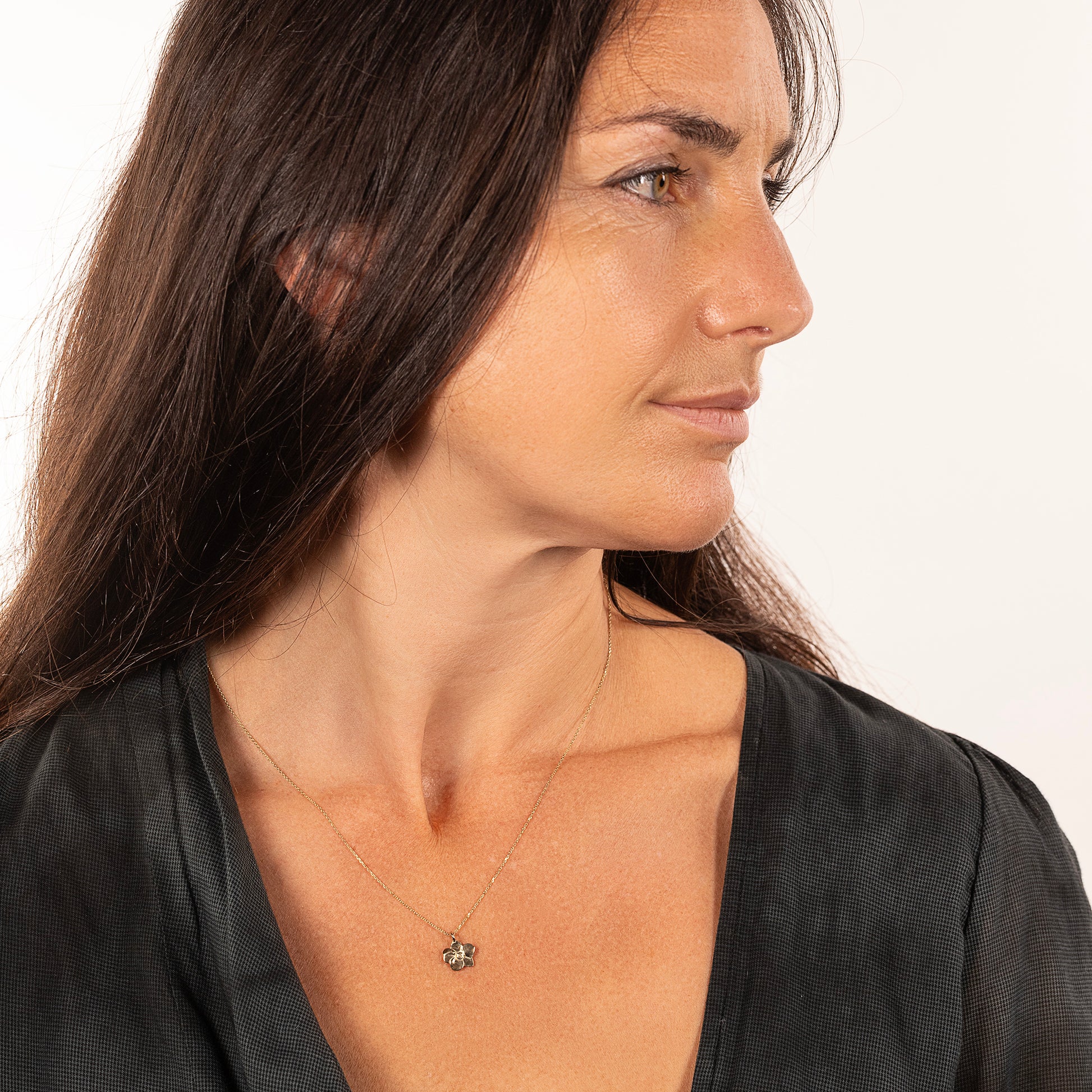 September Birth Flower Necklace - Windflower - 9kt Gold