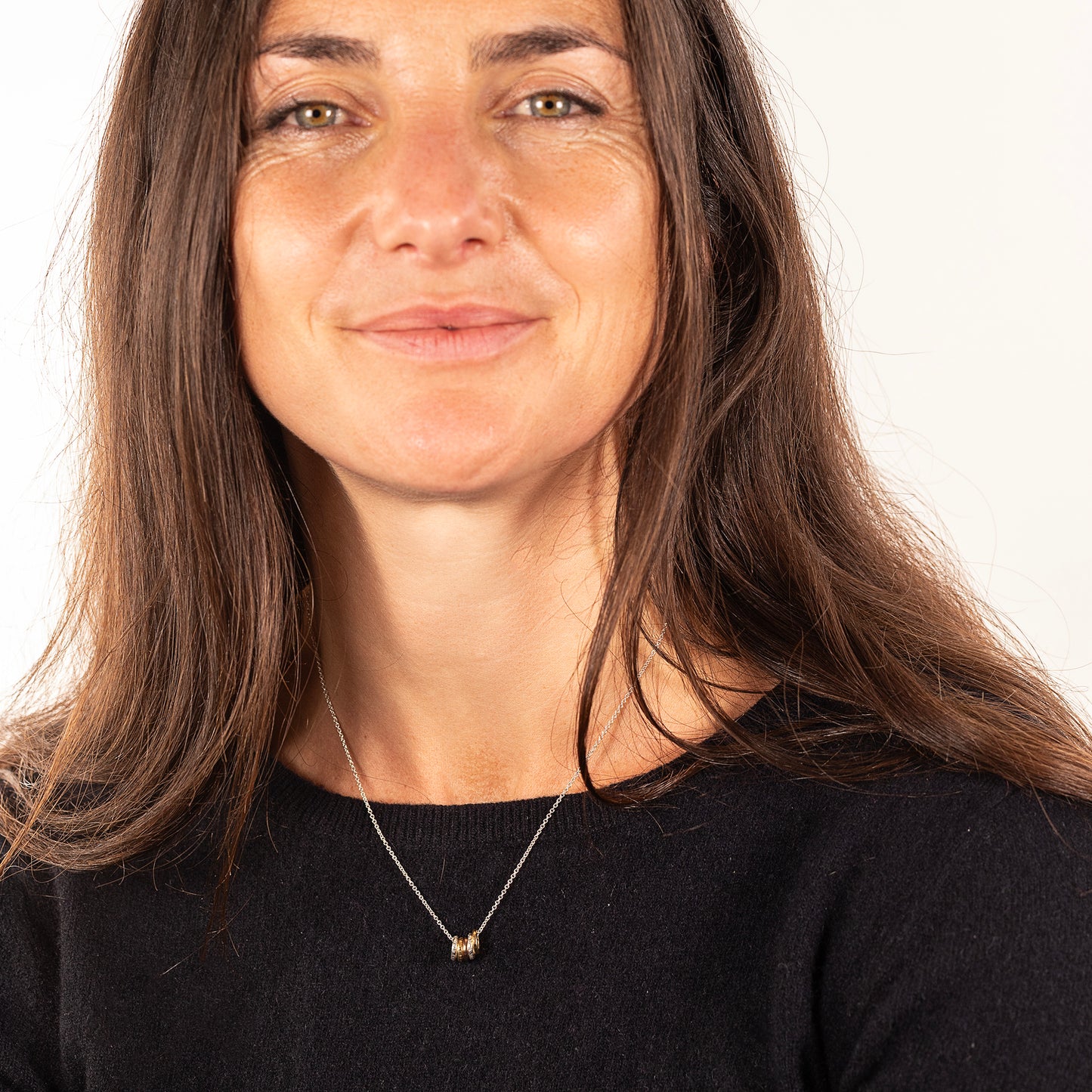 5th Anniversary Necklace - 5 Rings for 5 Years - Tiny Links - Silver - Gold - Rose Gold