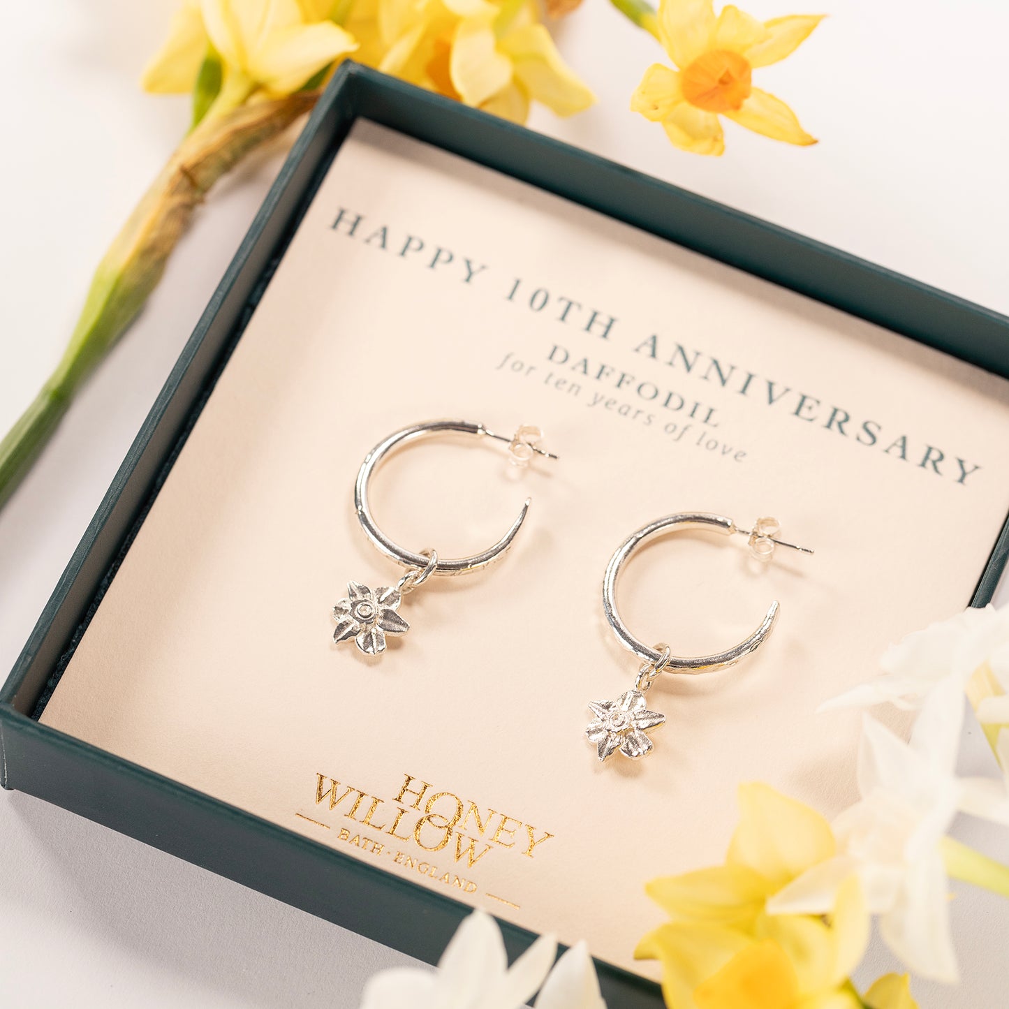 10th Anniversary Gift - Daffodil Flower Hoop Earrings - Silver - 2cm