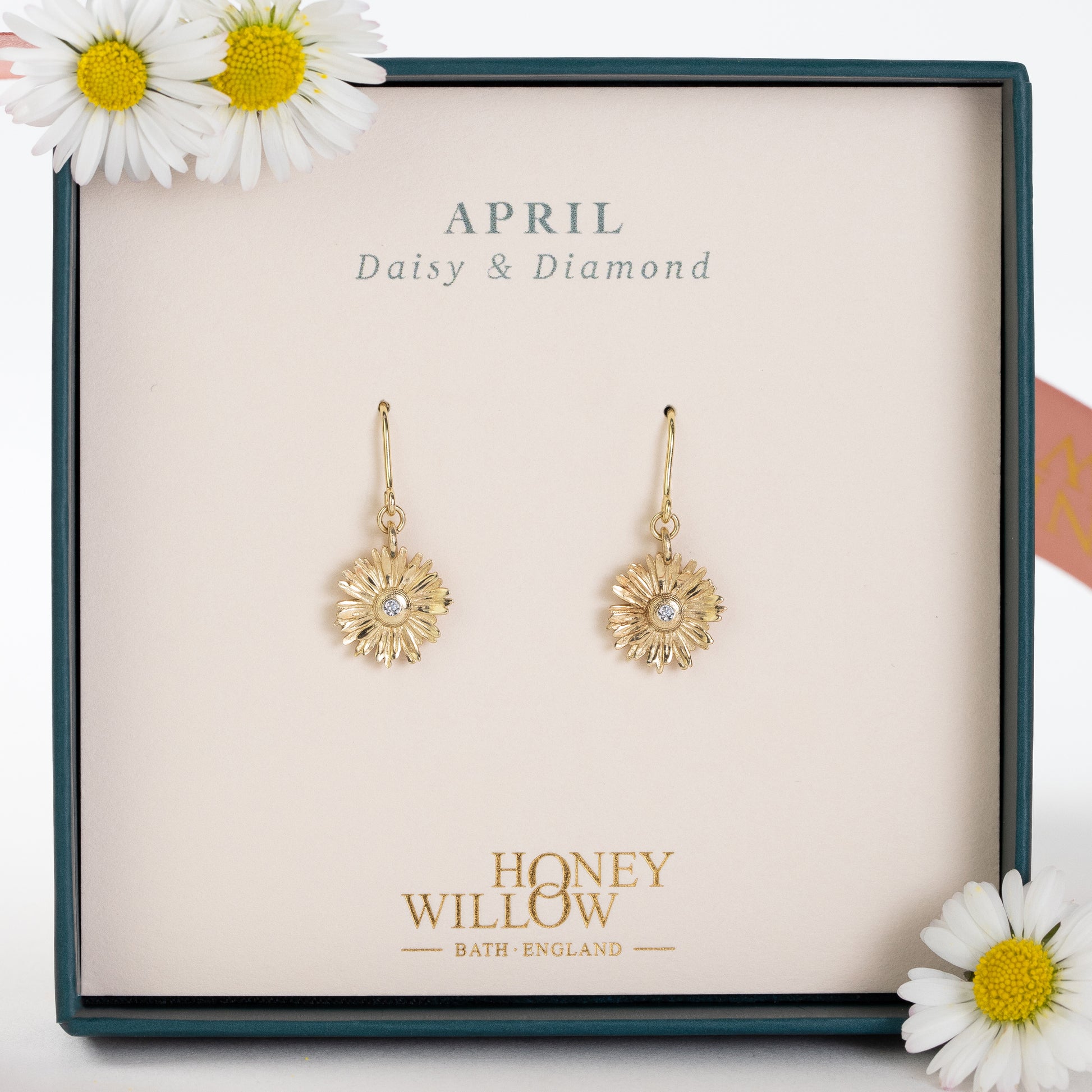 April Birth Flower & Birthstone Earrings - Daisy & Diamond - 9kt Gold