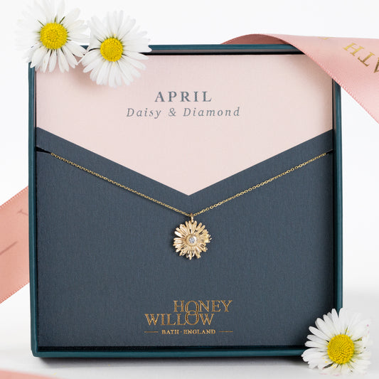 April Birth Flower & Birthstone Necklace - Daisy & Diamond - 9kt Gold