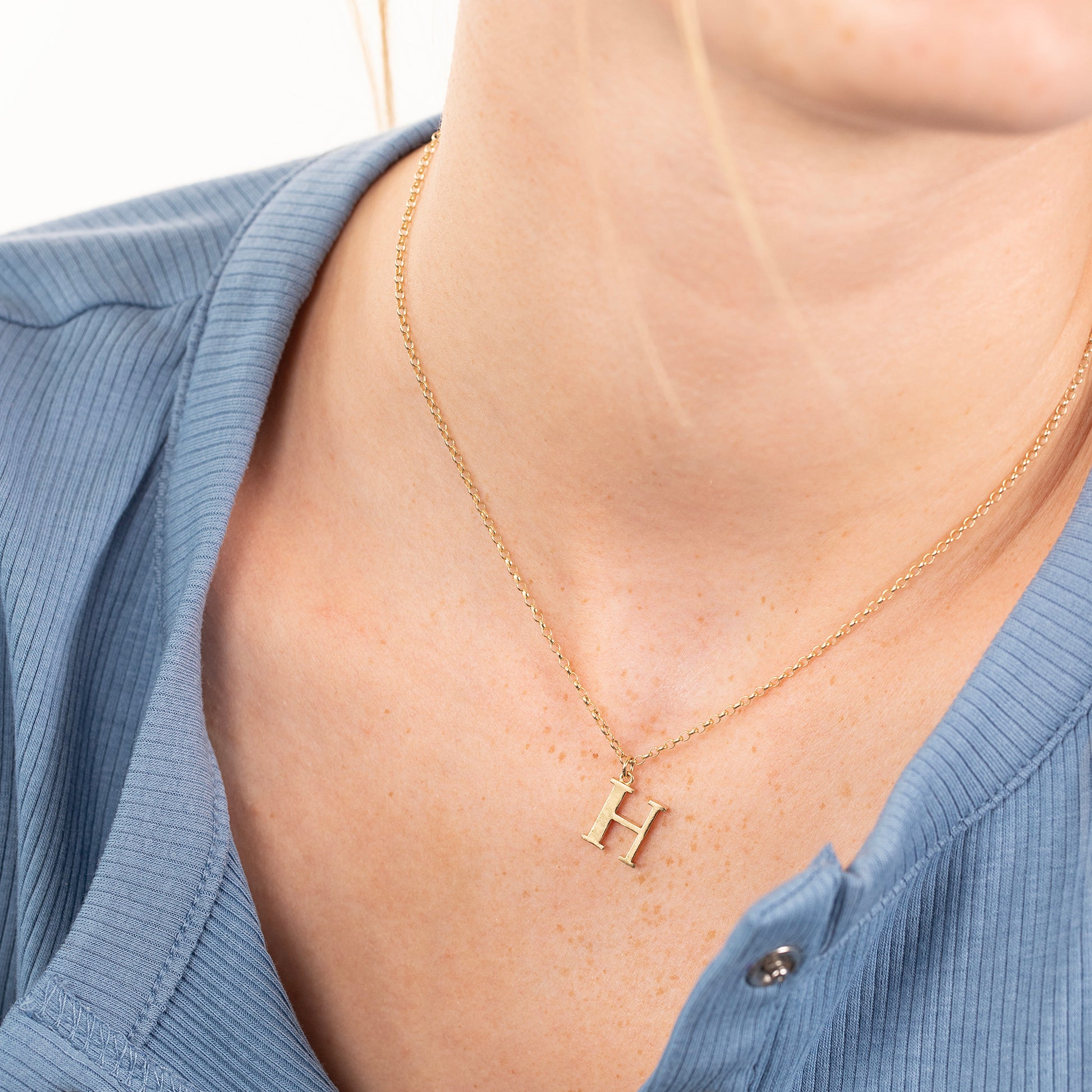 H Initial Letter Necklace - 9kt Gold