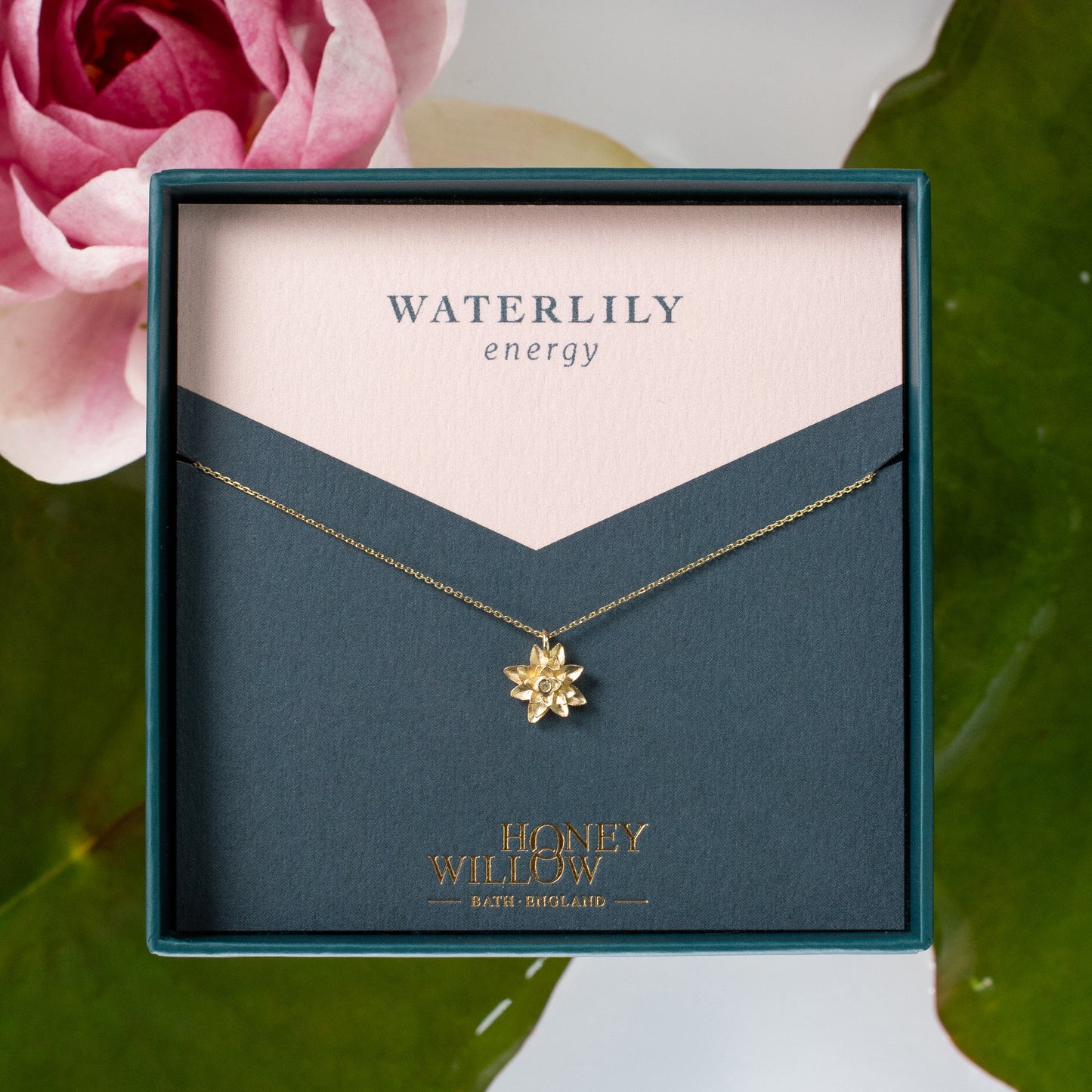 Waterlily Flower Necklace - Energy - 9kt Gold