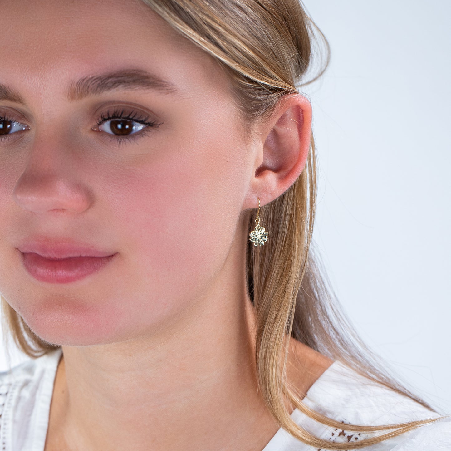 Cosmos Flower Earrings - Balance - 9kt gold