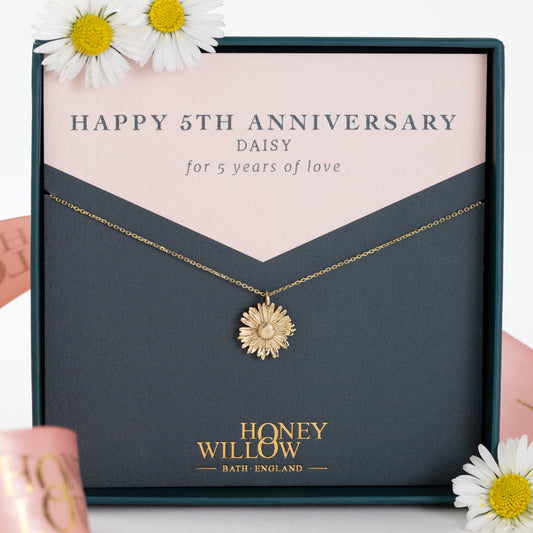 5th Anniversary Gift - Daisy Flower Necklace - 9kt Gold