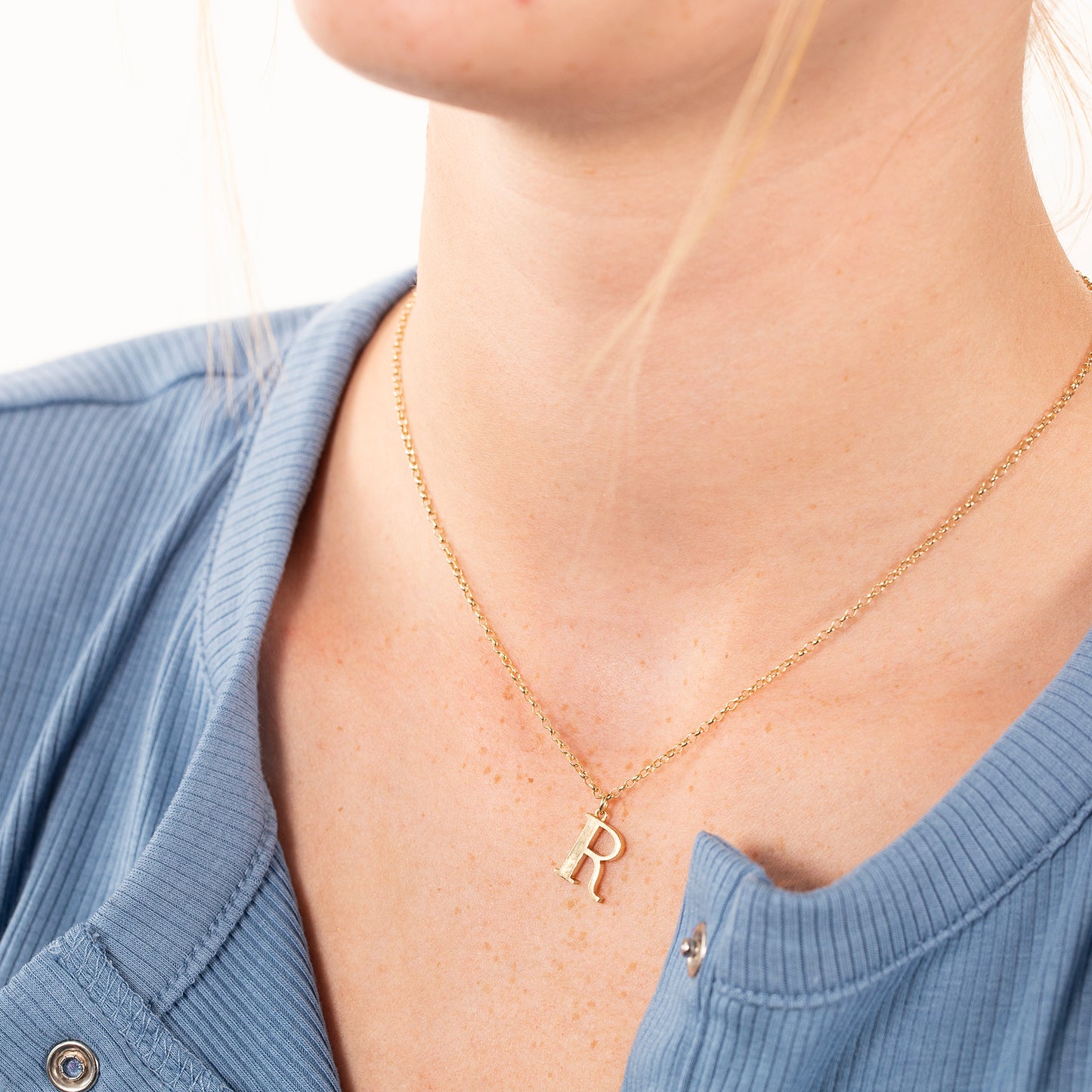 R Initial Letter Necklace - 9kt Gold