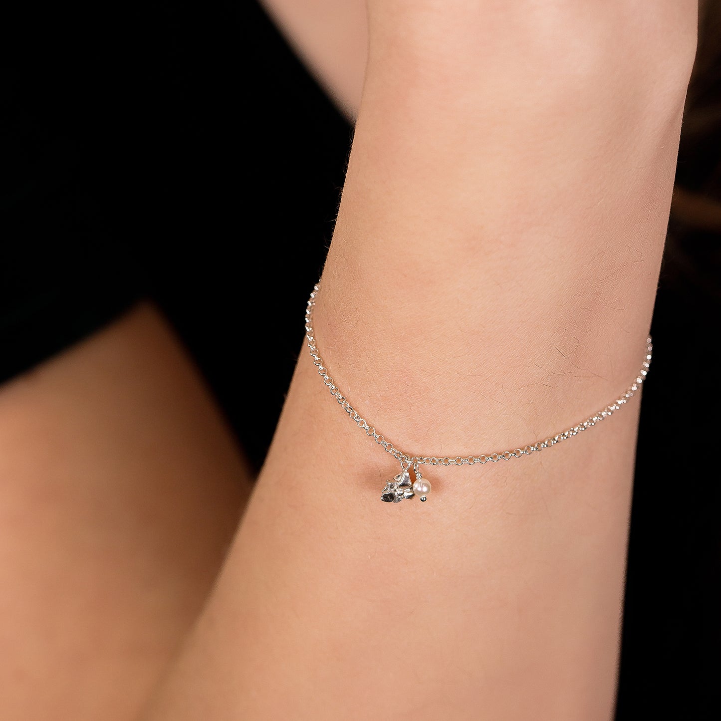 Delicate Pearl & Gladioli Flower Bracelet - Silver