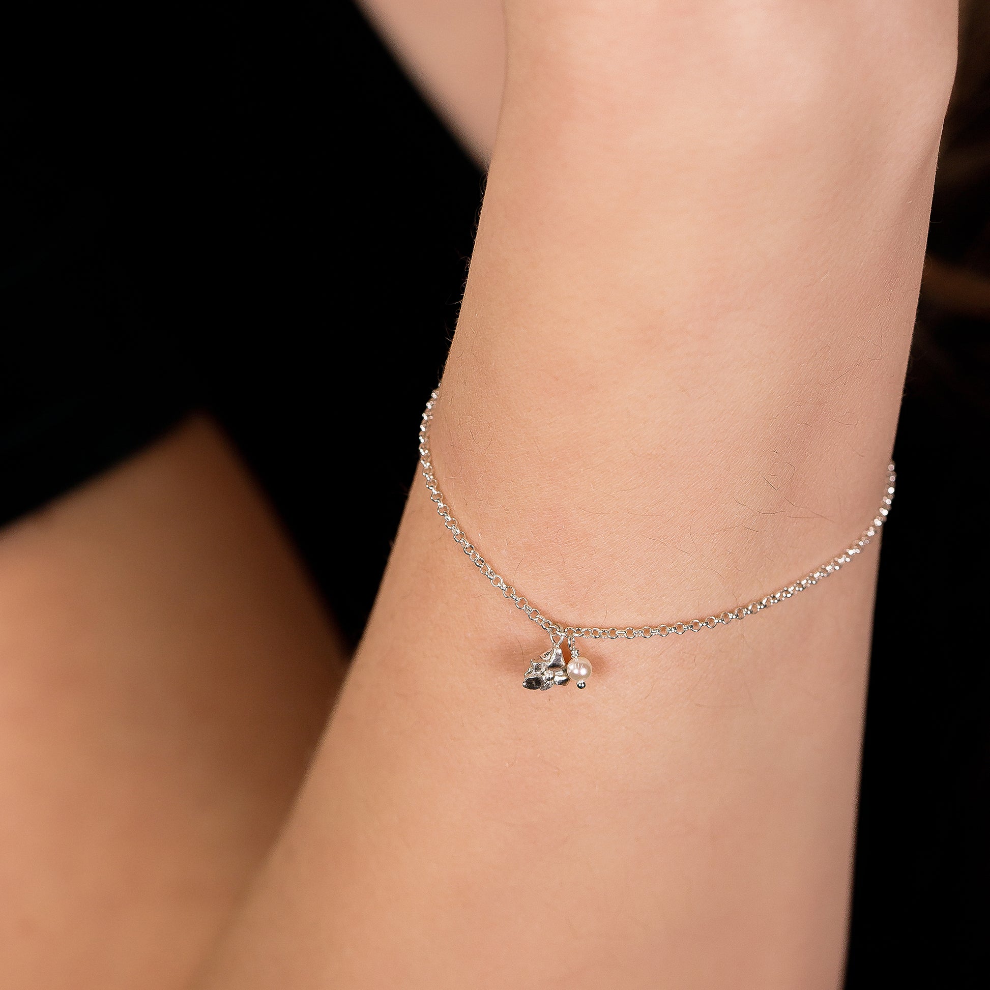 Delicate Pearl & Gladioli Flower Bracelet - Silver