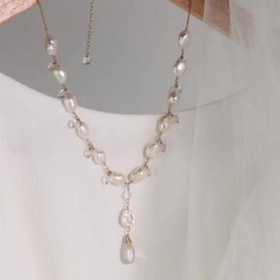 Pearl bridal necklace