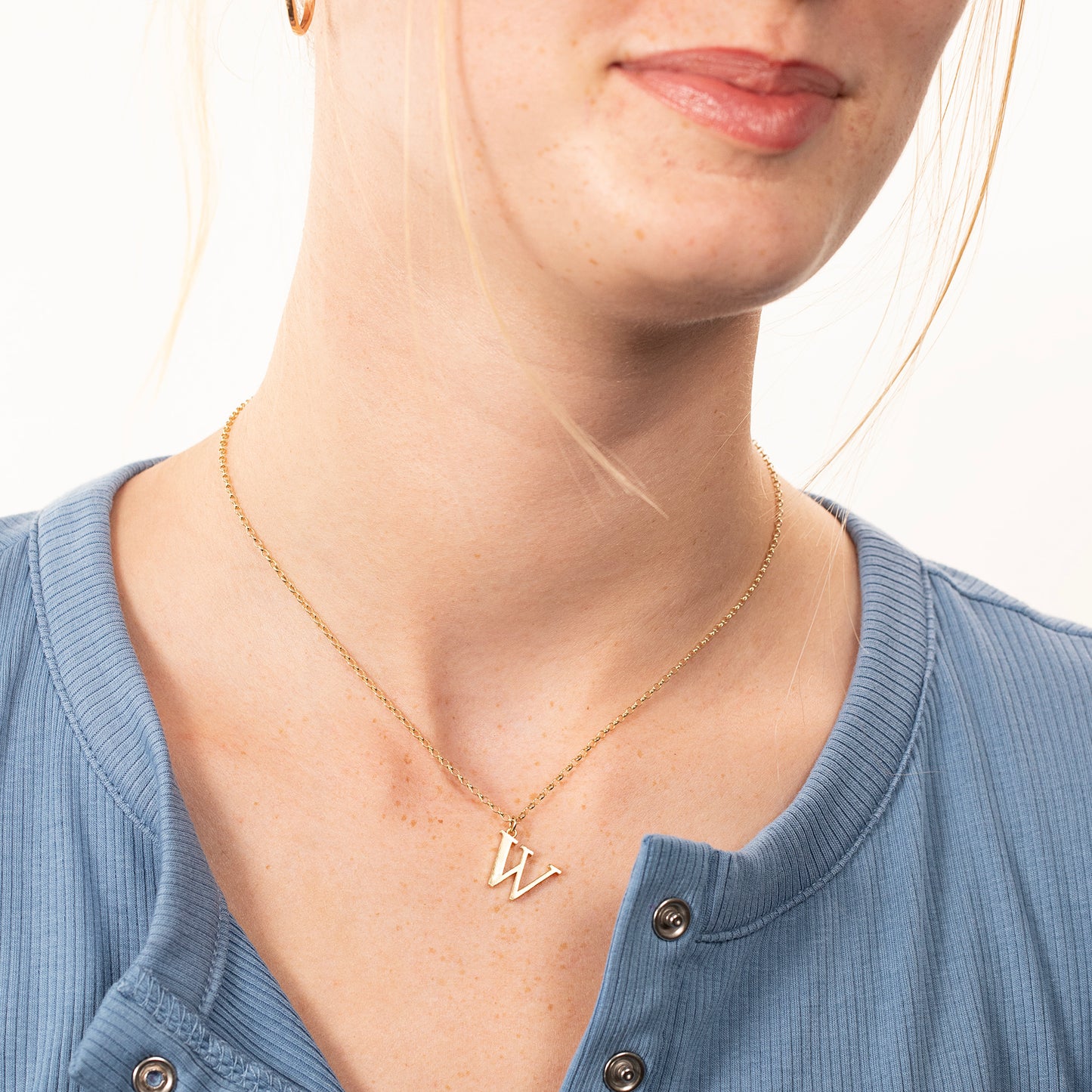 W Initial Letter Necklace - 9kt Gold