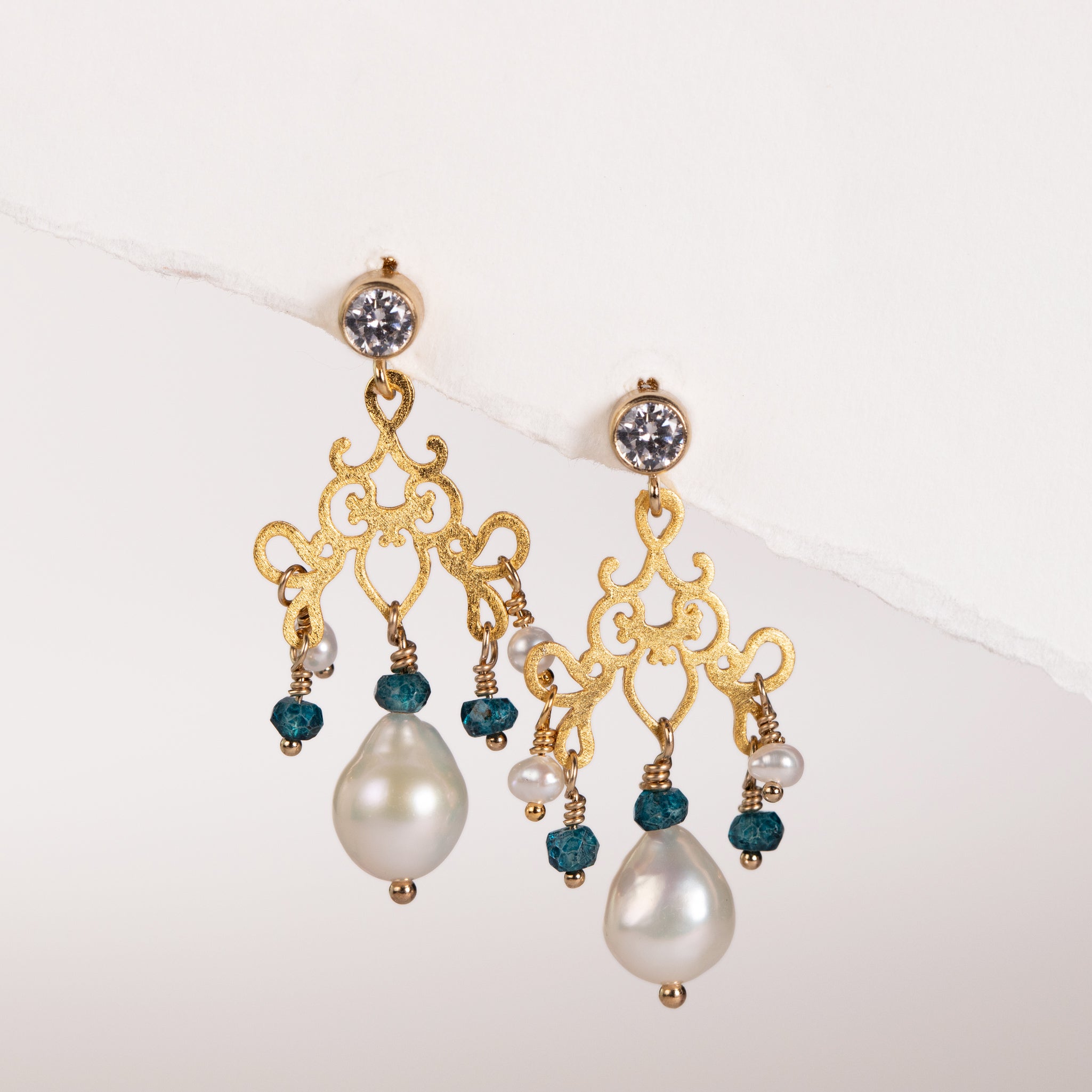 Gold Pearl Earring on sale Blue