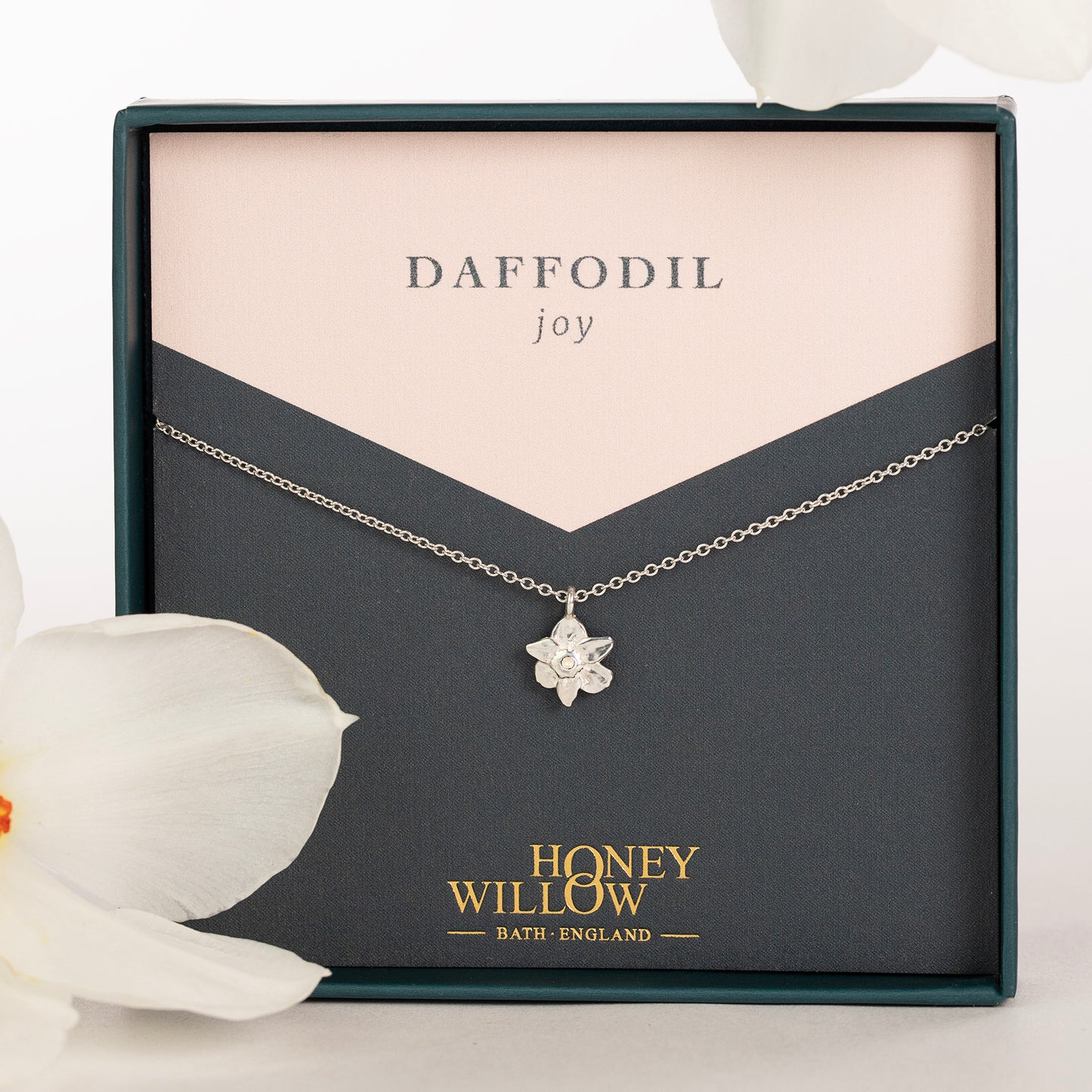 daffodil necklace 