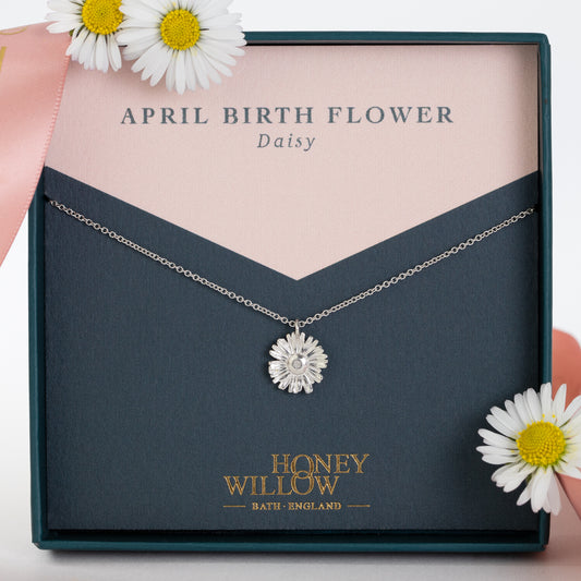 April Birth Flower Necklace - Daisy - Silver