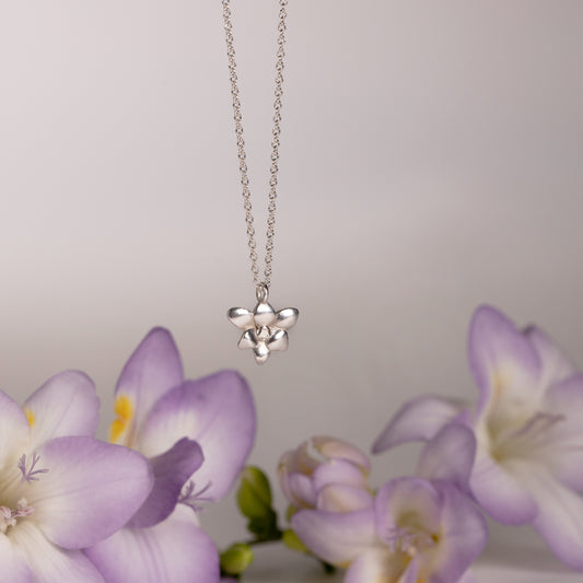 freesia flower necklace