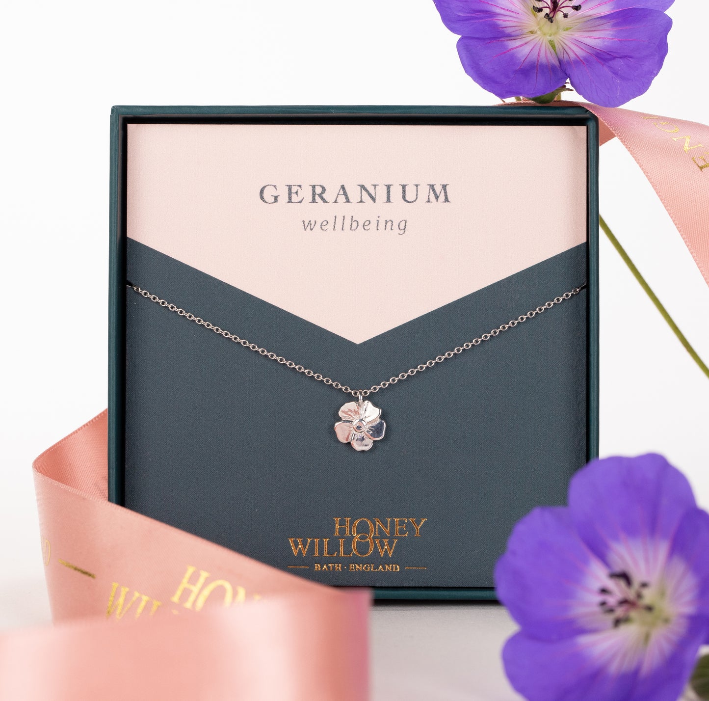 geranium necklace