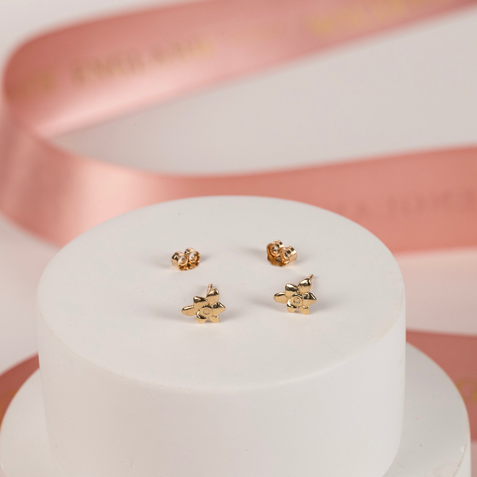 gold freesia studs