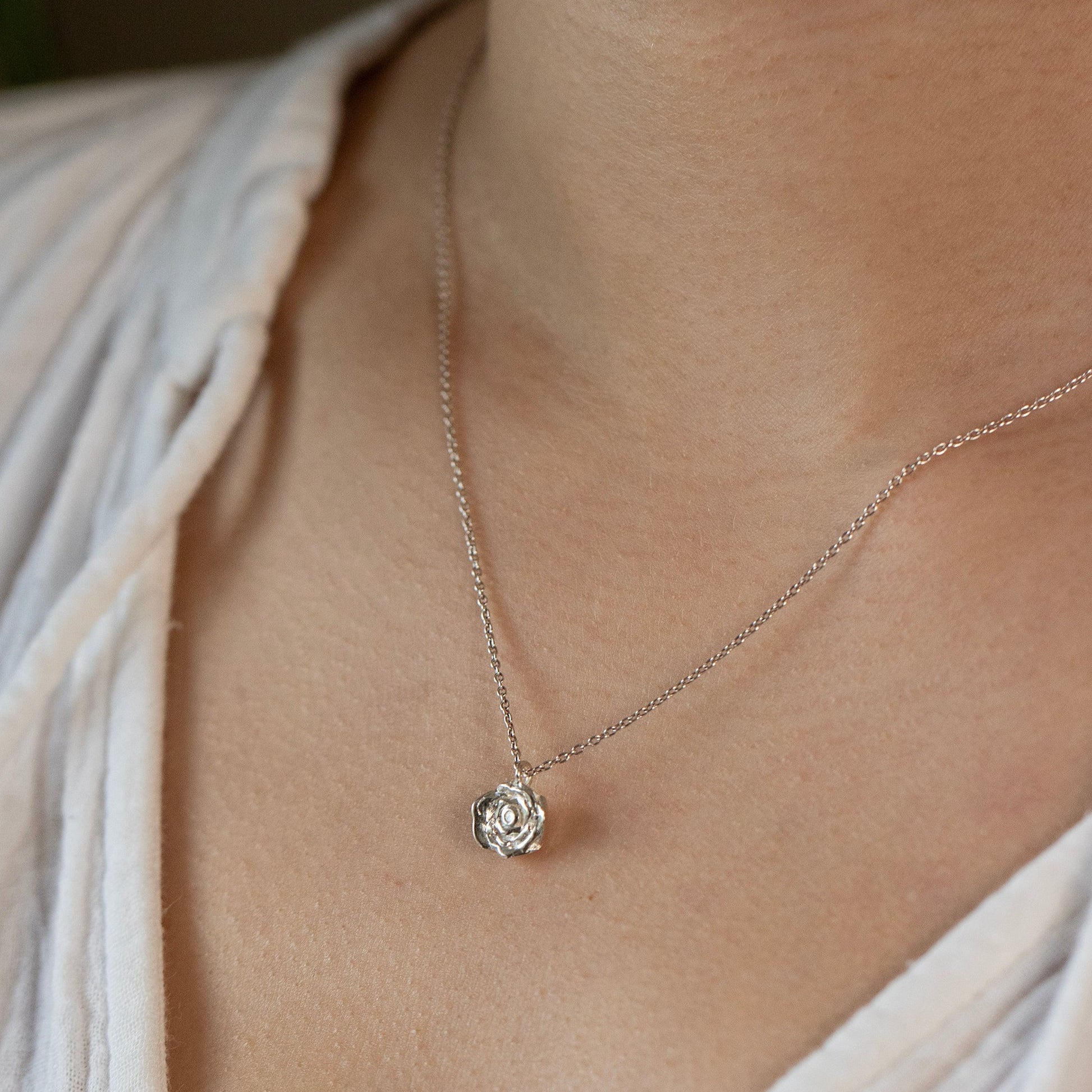 rose flower necklace