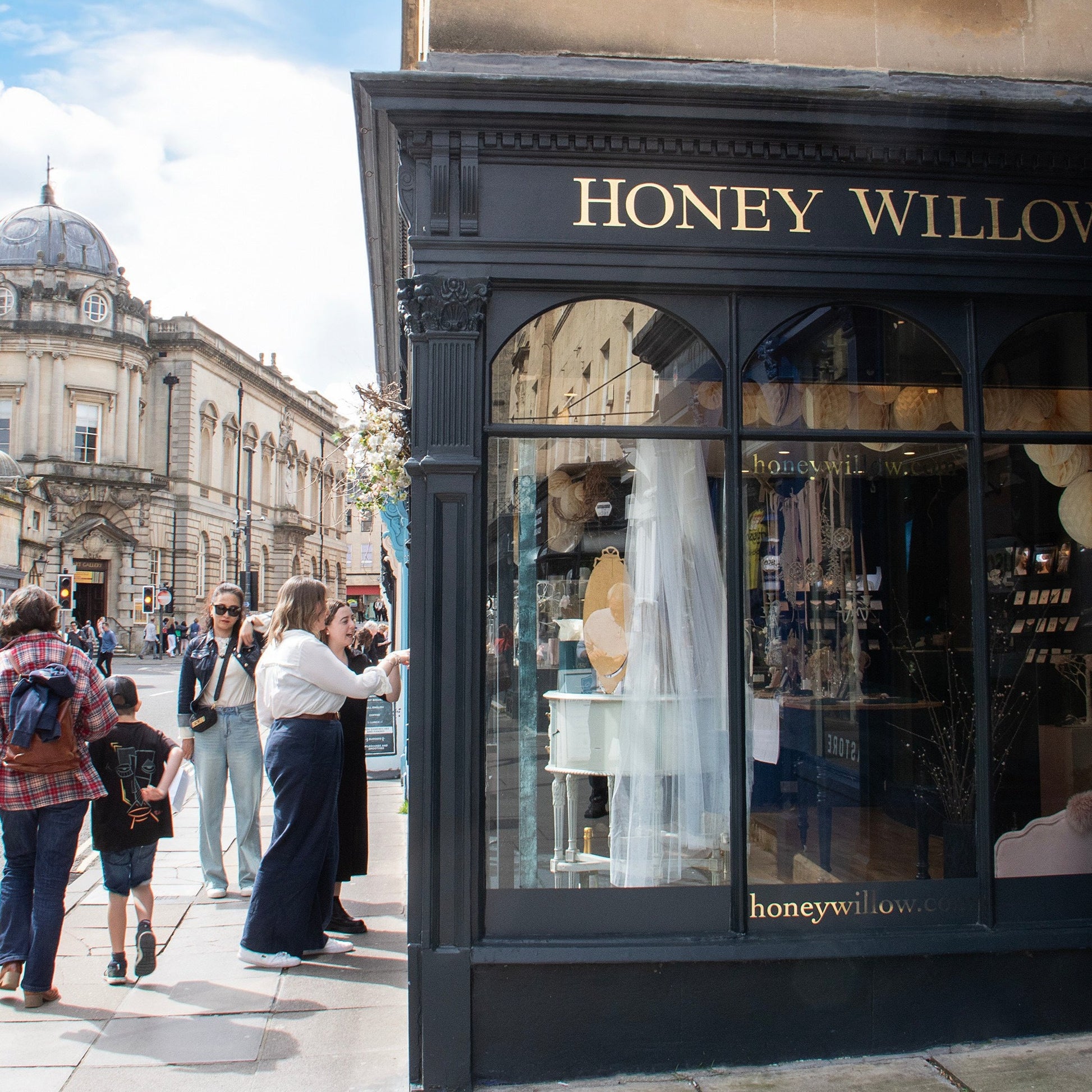 Honey Willow Bath