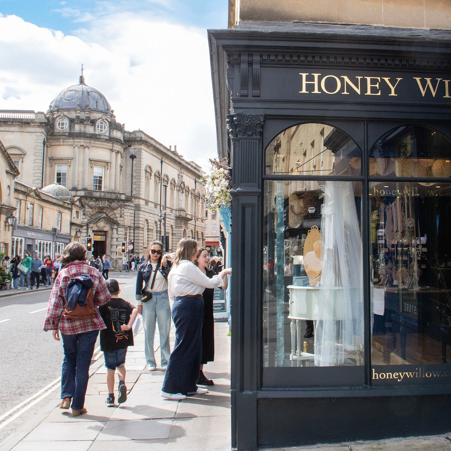 Honey Willow Bath