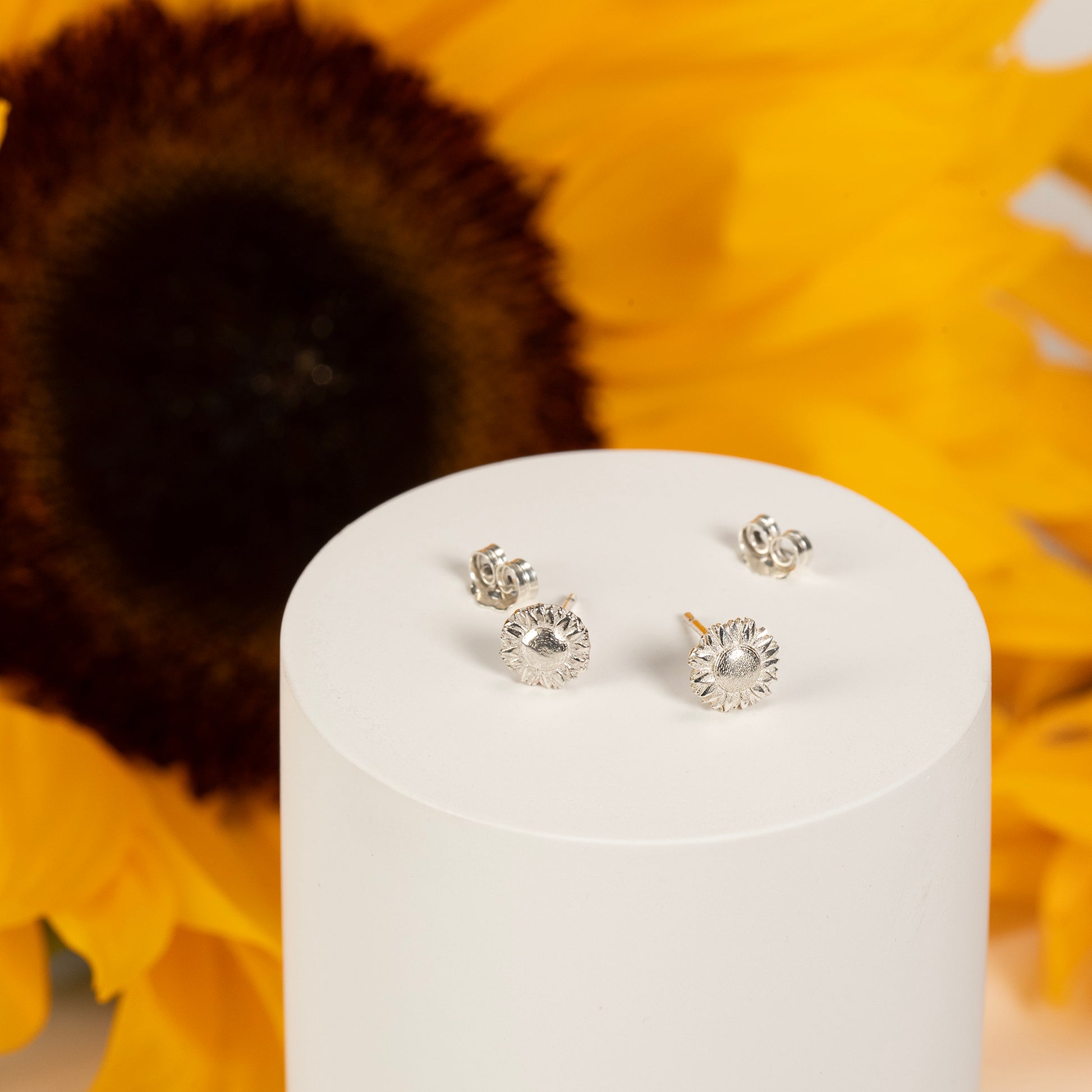 sunflower studs